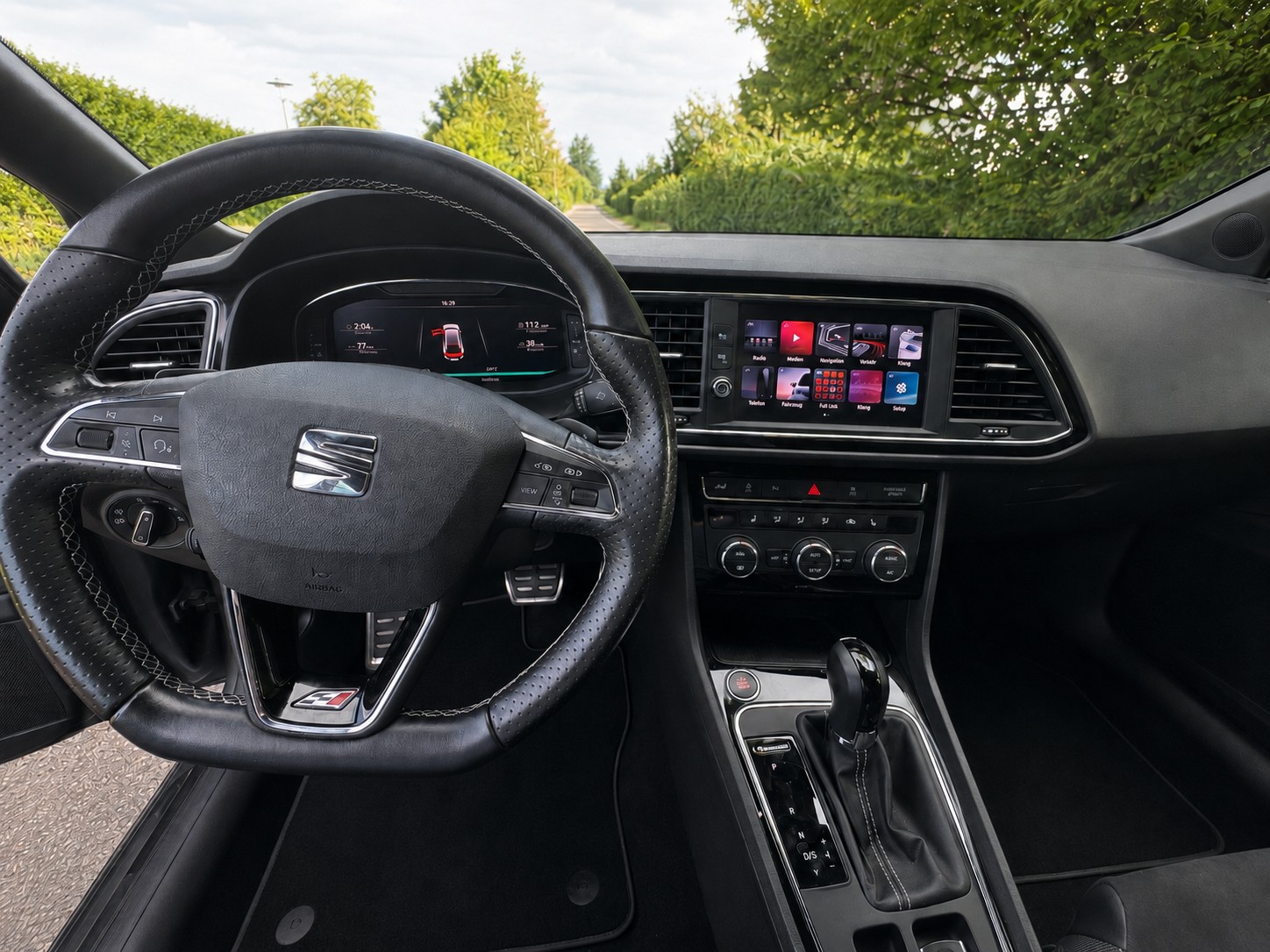 SEAT 2.0 TSI 300 Cupra 4Drive DSG-image-5