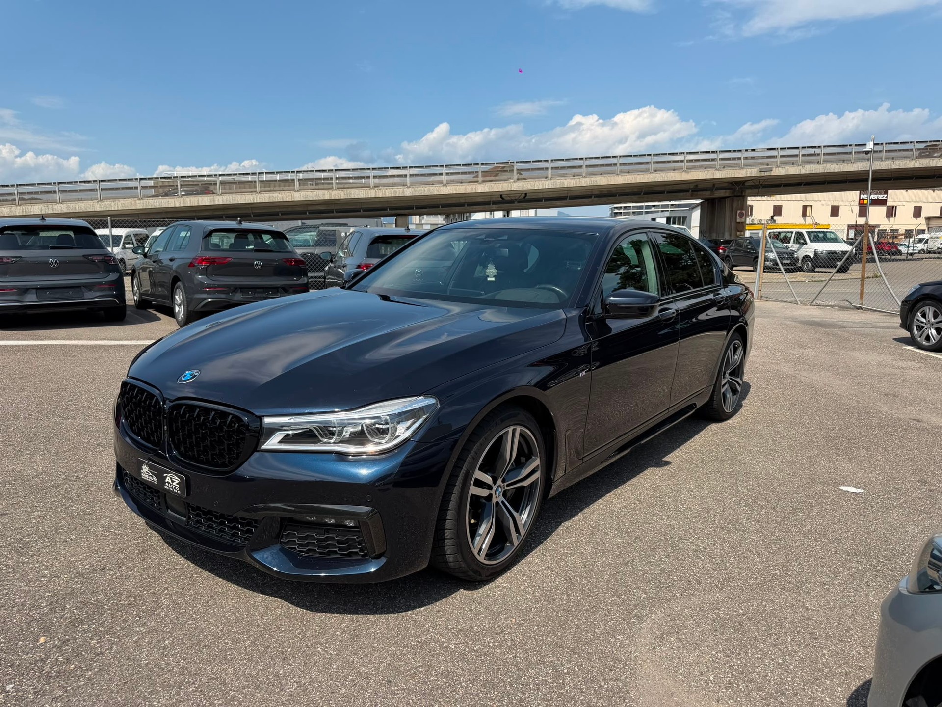 BMW 730d xDrive M-PACK Steptronic-showroom-element-1