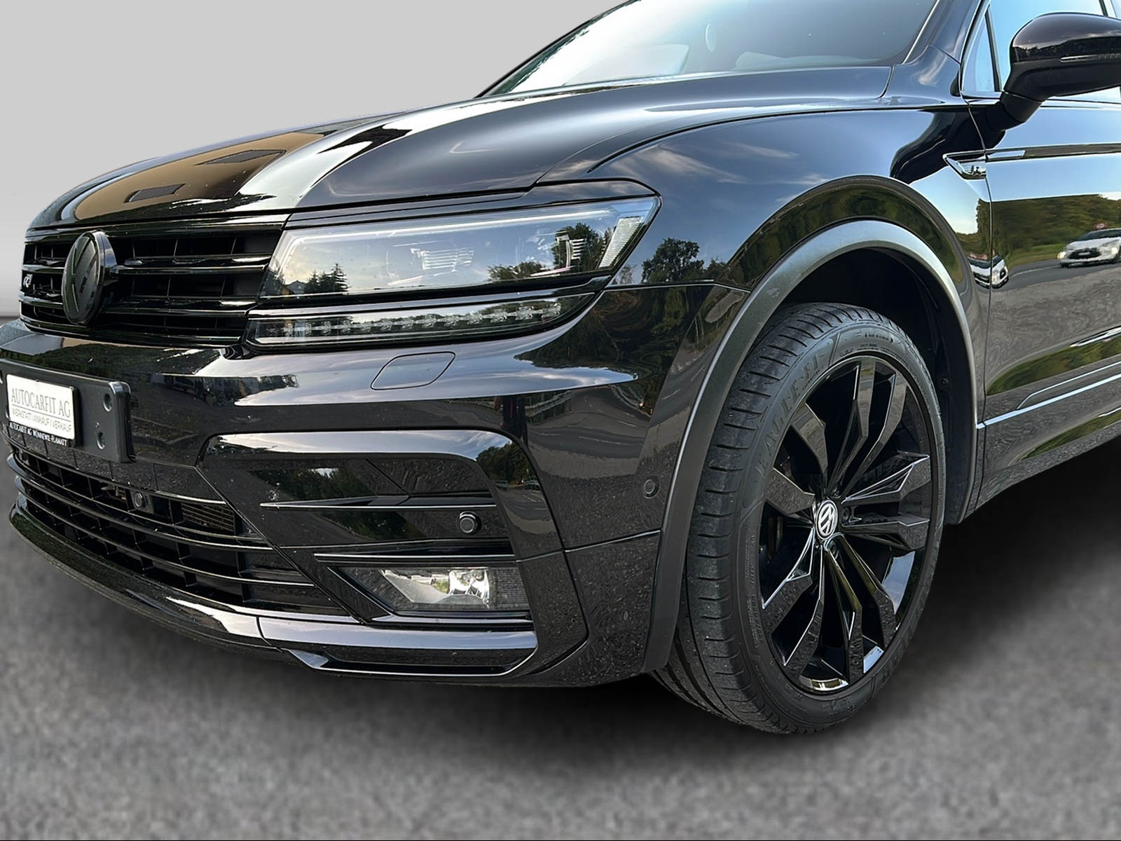 VW Tiguan 2.0 TDI SCR Highline 4Motion DSG-showroom-element-1