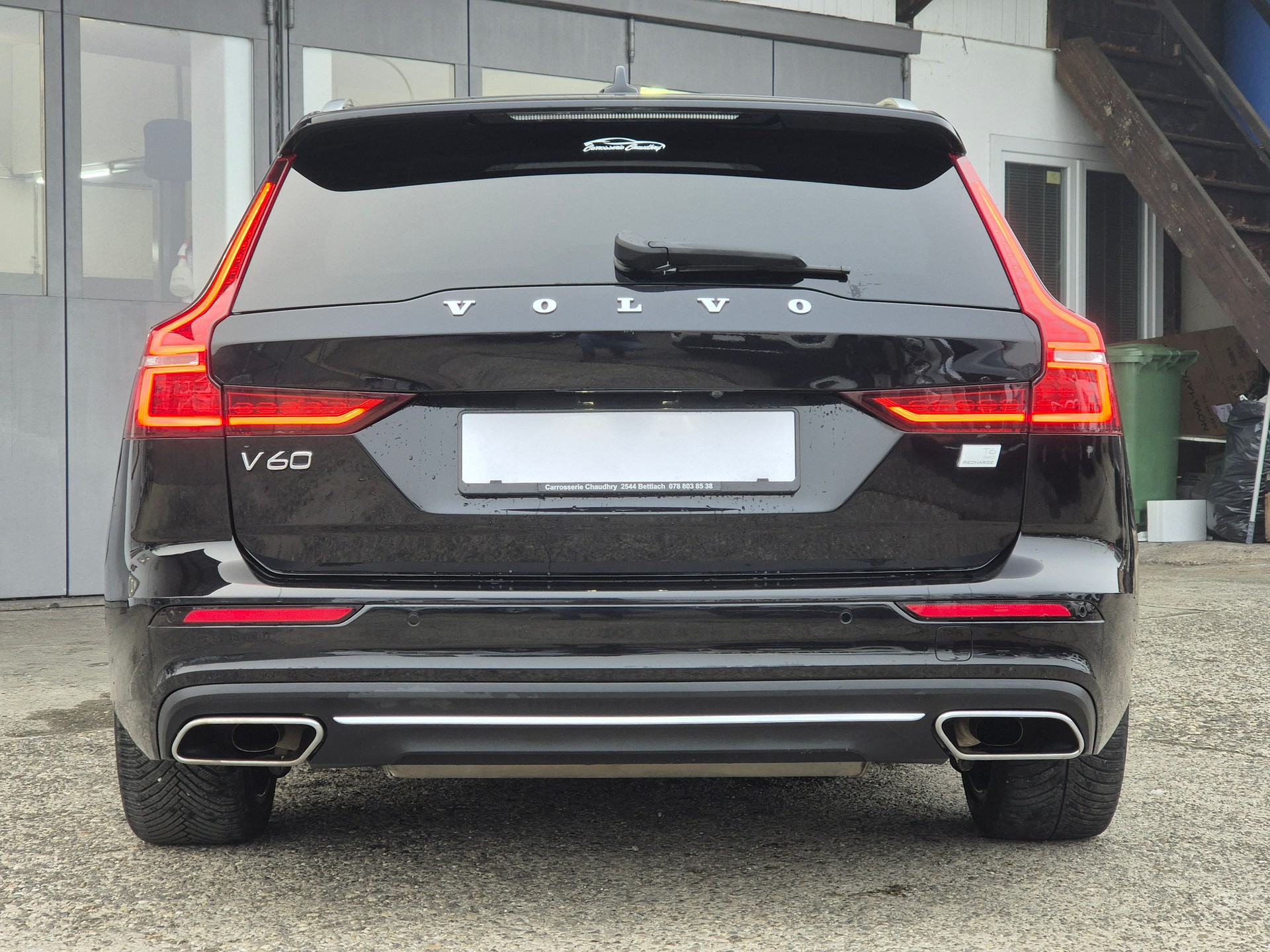 VOLVO V60 T6 eAWD Twin Engine Inscription Geartronic-image-6