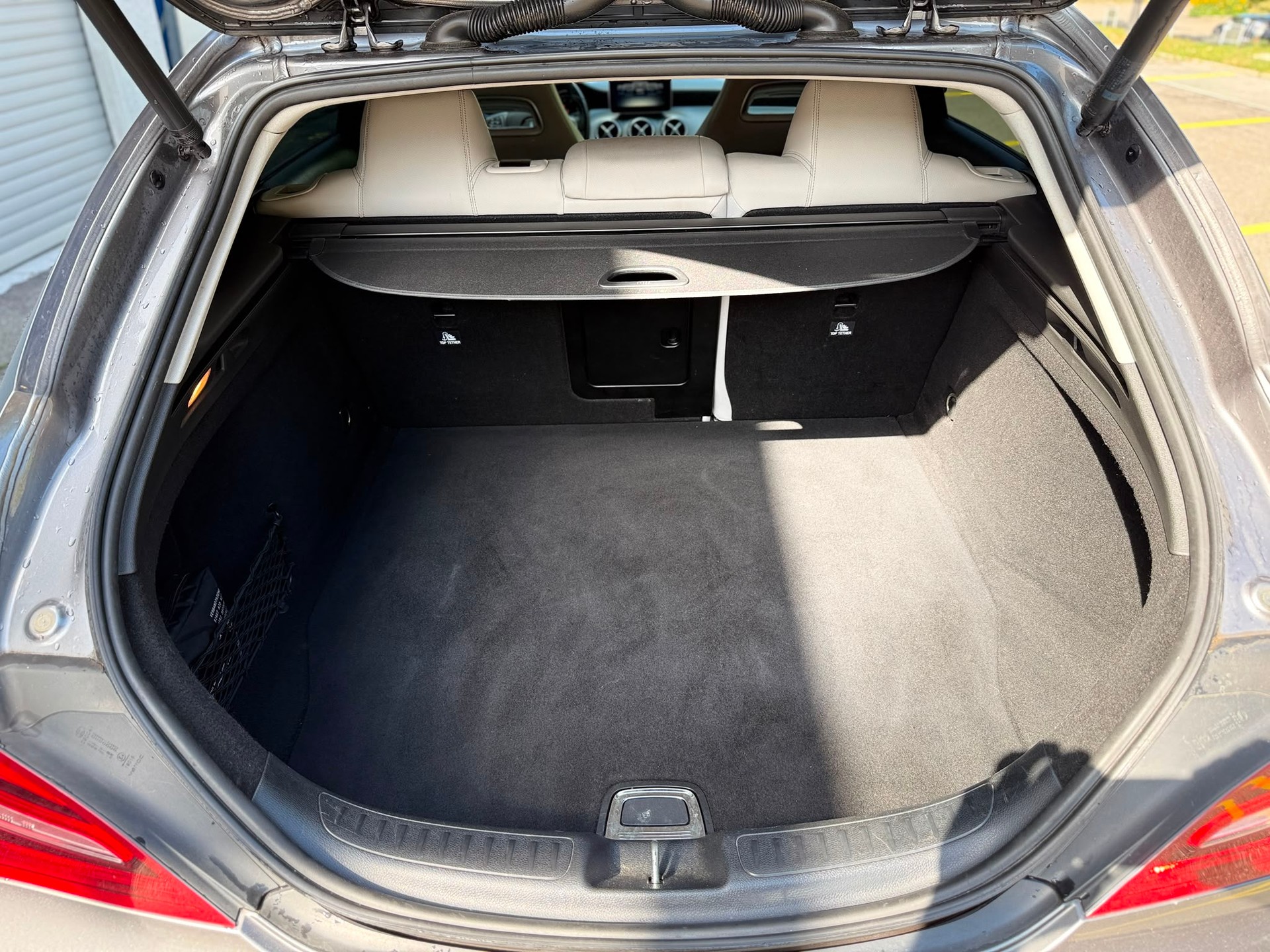 MERCEDES-BENZ CLA 250 Urban 4m Shooting Brake-image-21