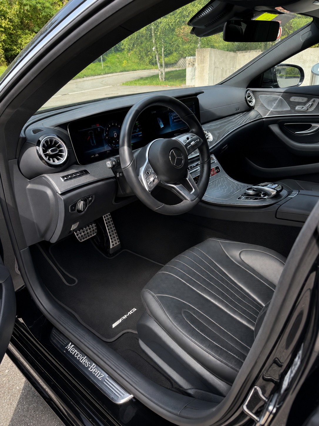 MERCEDES-BENZ CLS 450 AMG Line 4matic-image-4