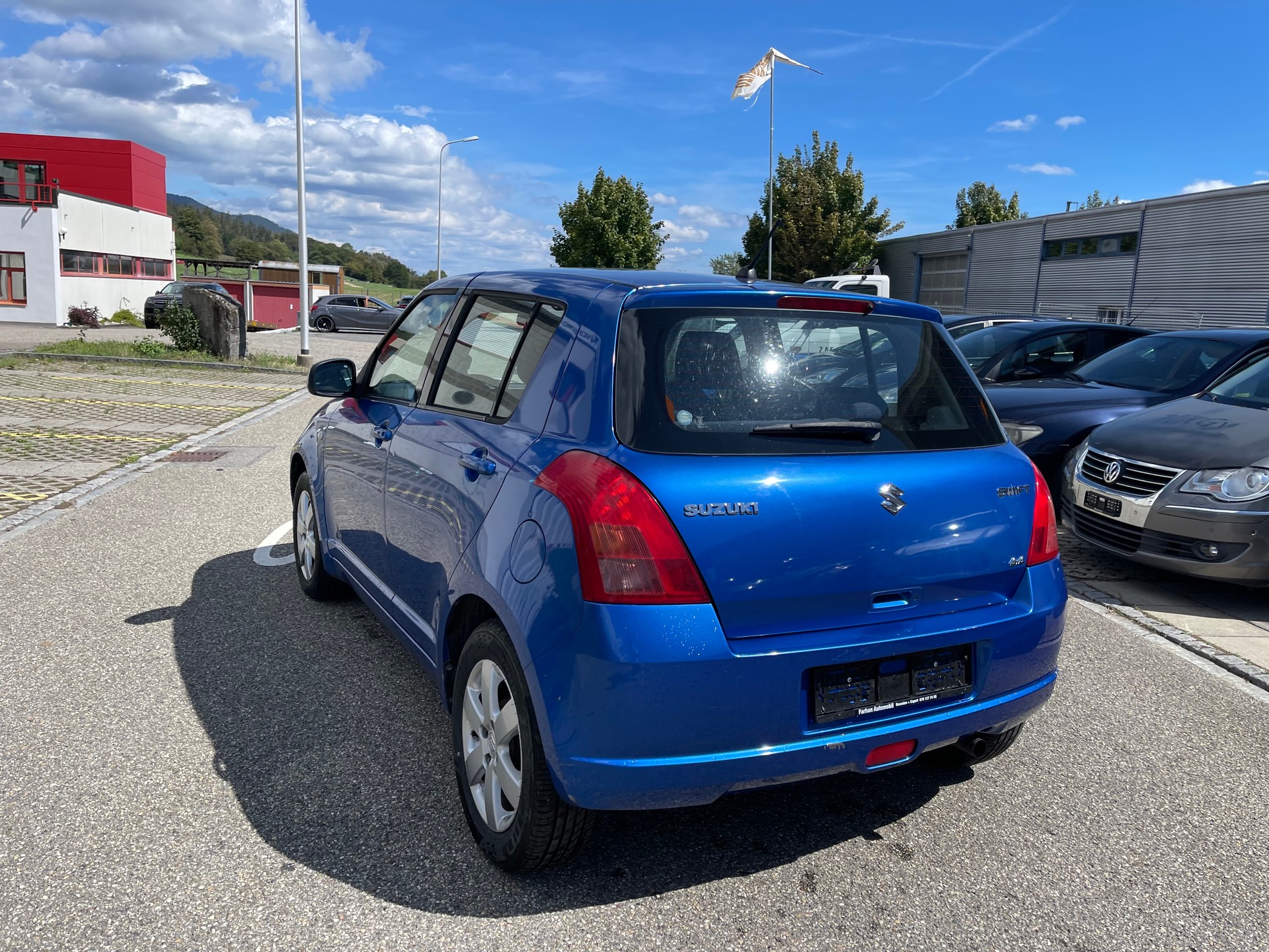 SUZUKI Swift 1.3i 16V GL Top 4x4-image-5