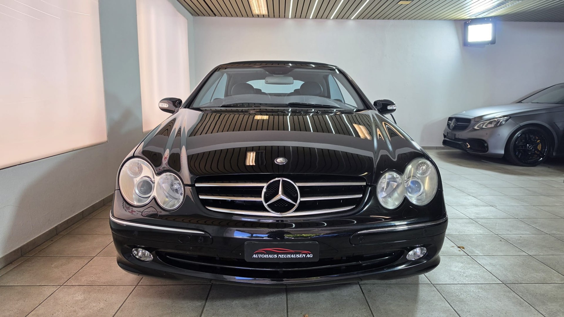 MERCEDES-BENZ CLK 320 Avantgarde Automatic, Schweizer Fahrzeug, MFK im Mai 2026 gemacht, Getriebe wurde erneuert knapp 1000km alt. AHK-showroom-element-2