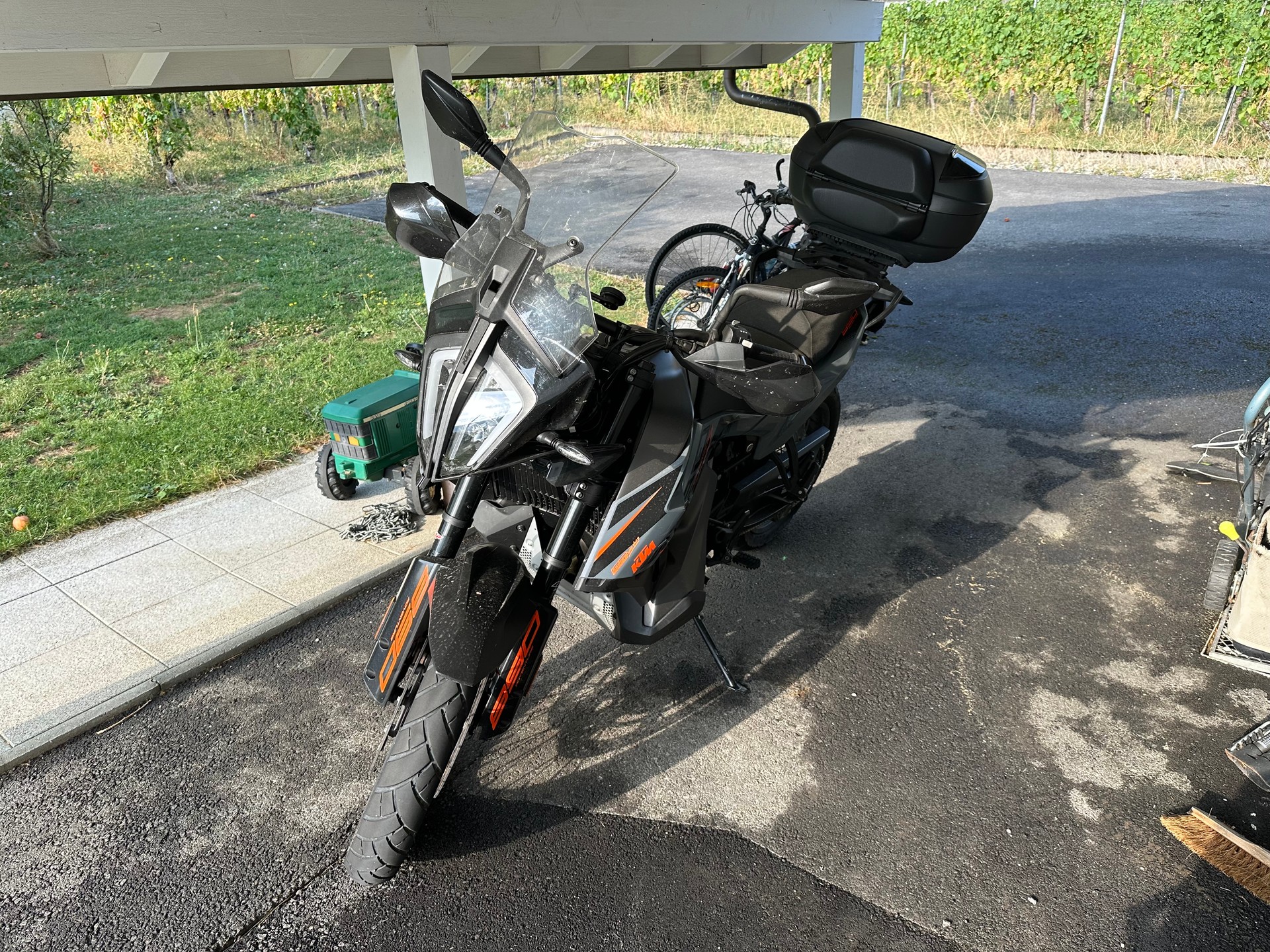 KTM 890 Adventure-image-0