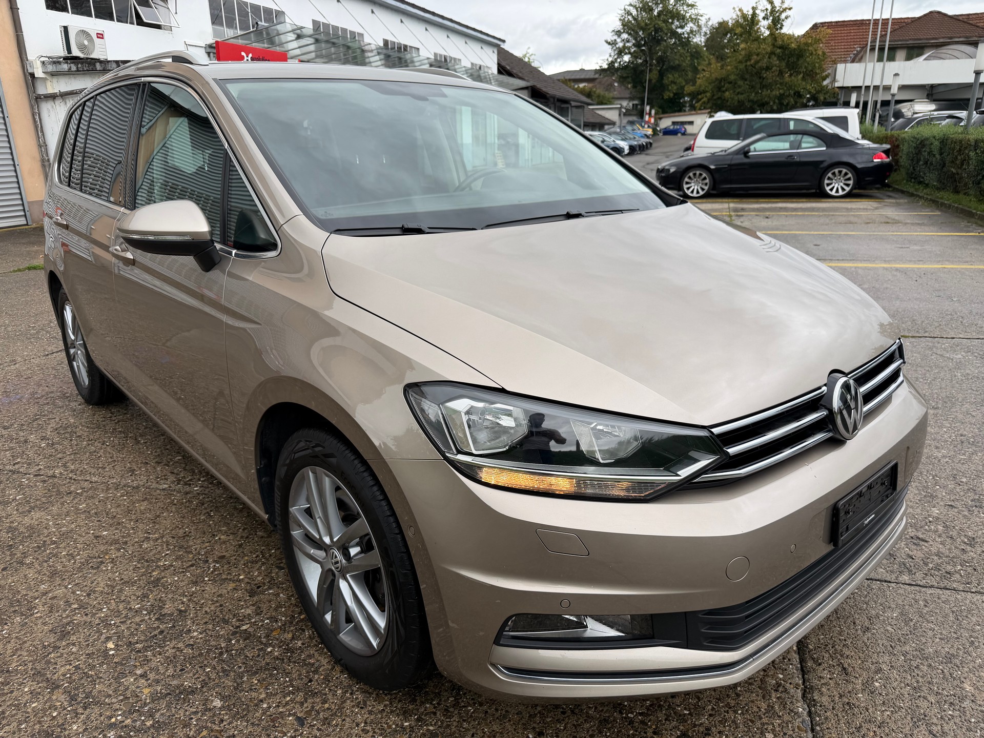 VW Touran 2.0 TDI BlueMotion Technology Highline-image-6