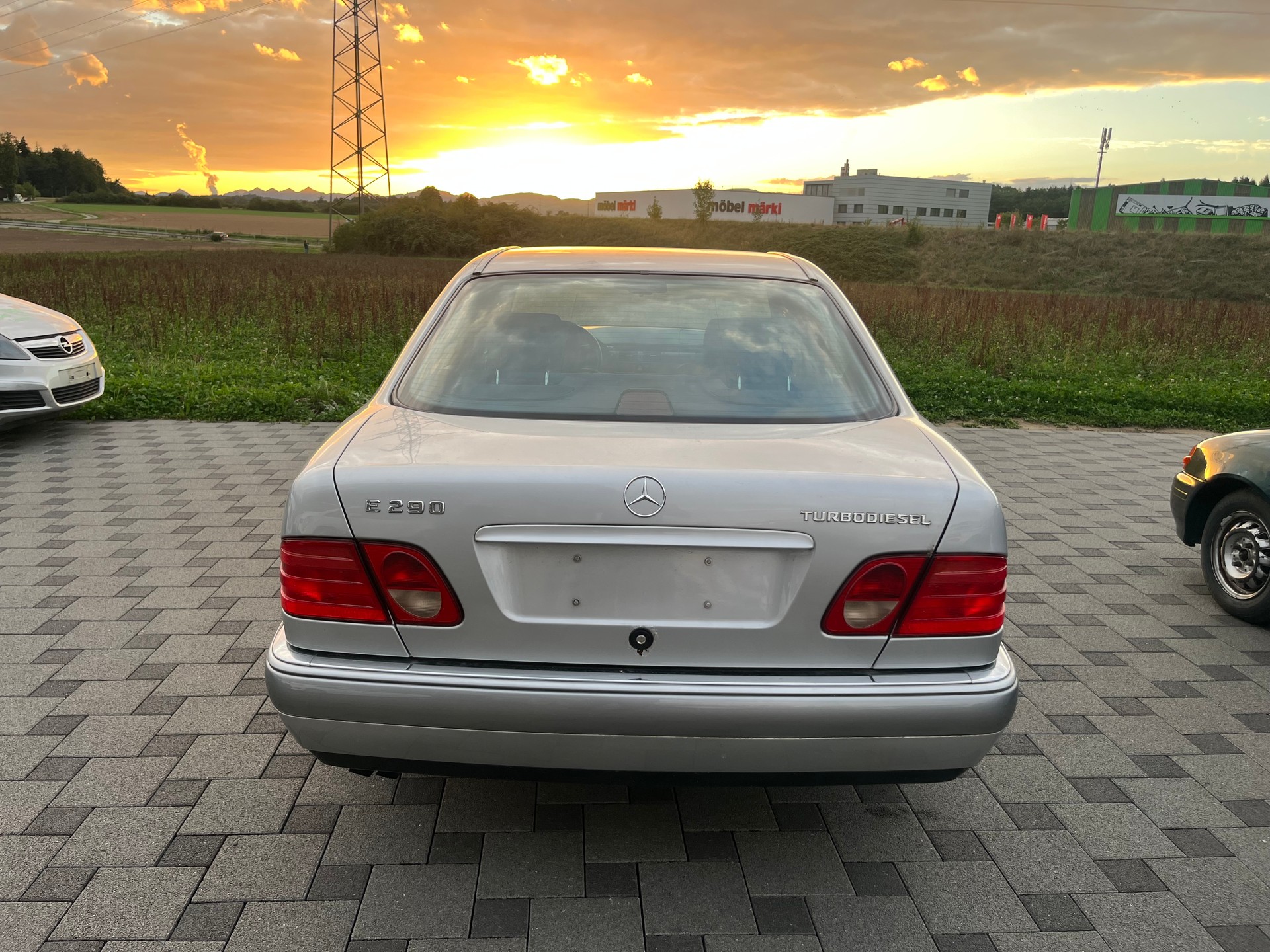 MERCEDES-BENZ E 290 TD Classic-image-6