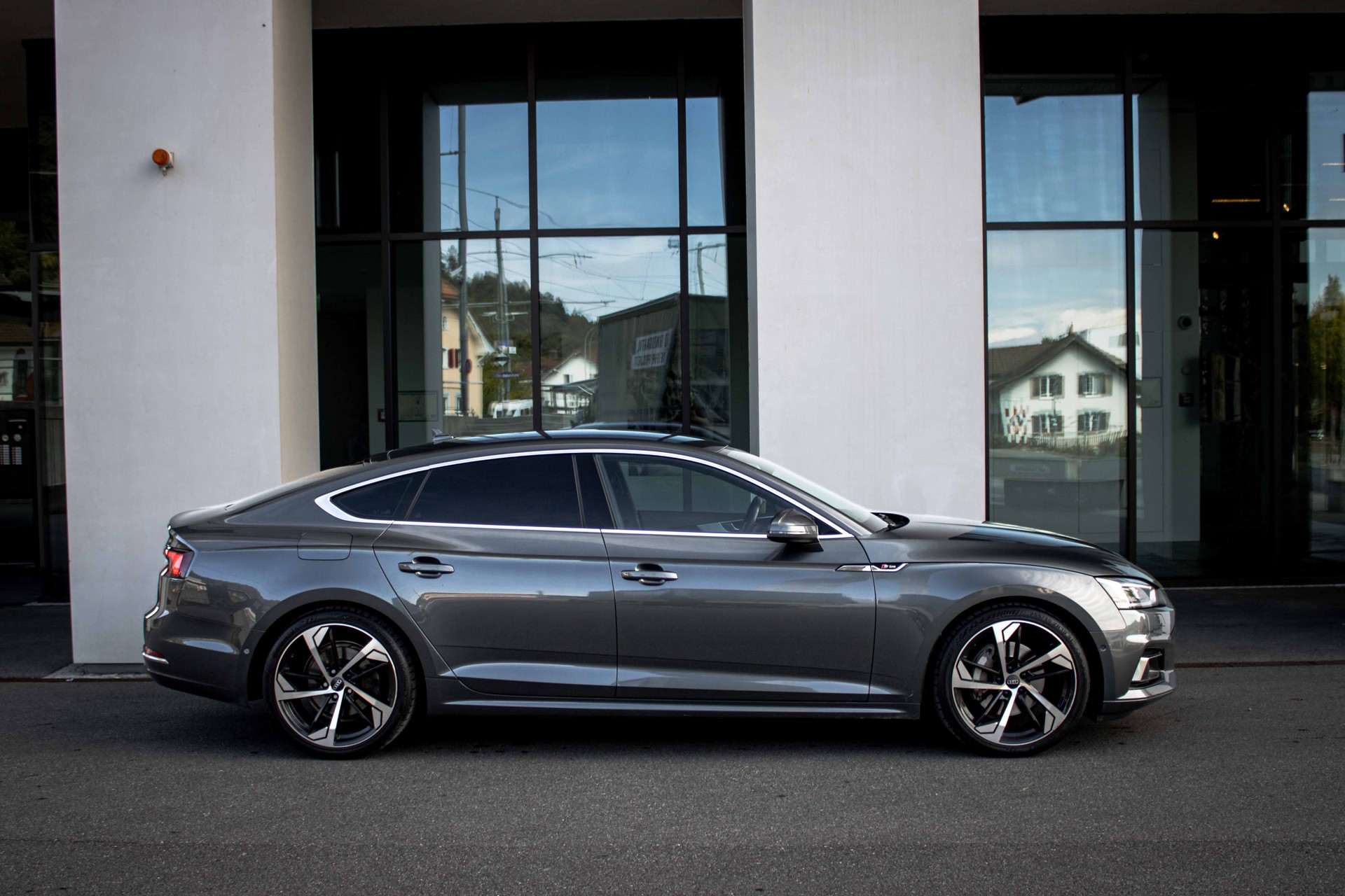 AUDI A5 Sportback 40 TD S Line Sport quattro S-tronic-image-5