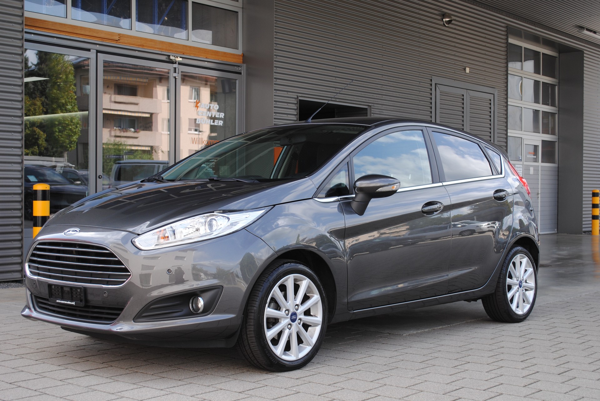 FORD Fiesta 1.0 SCTi Titanium-showroom-element-2