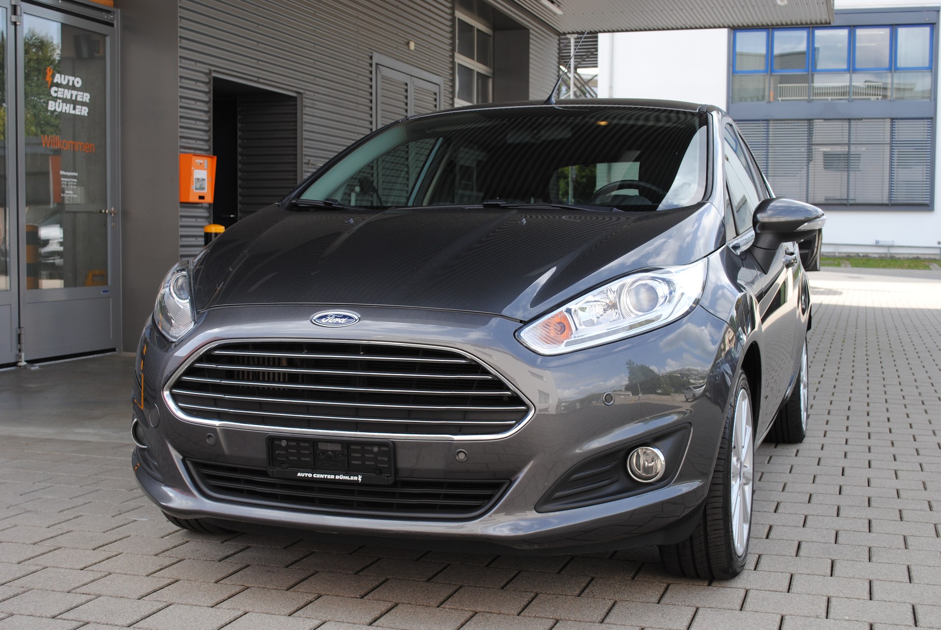 FORD Fiesta 1.0 SCTi Titanium-showroom-element-1