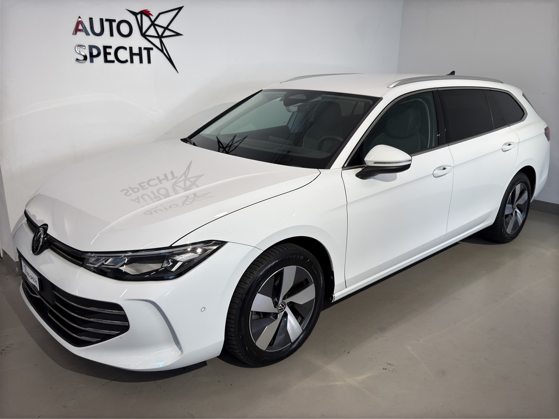 VW Passat Variant 2.0 TDI evo Business DSG-showroom-element-1