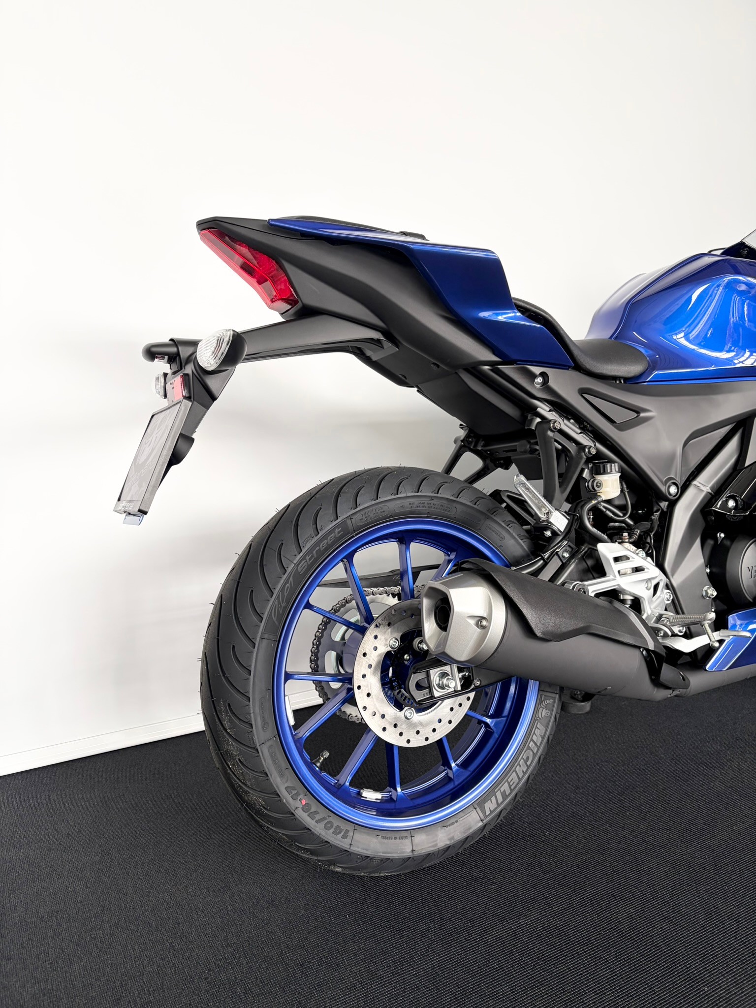 YAMAHA YZF-R 125 ABS-image-5