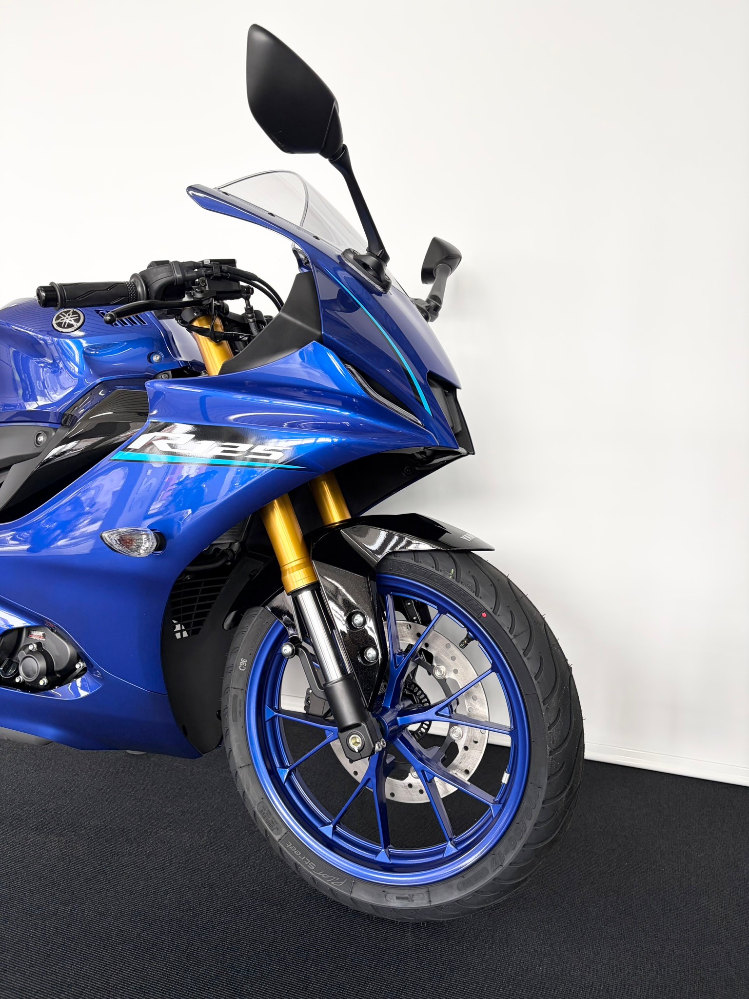 YAMAHA YZF-R 125 ABS-image-6