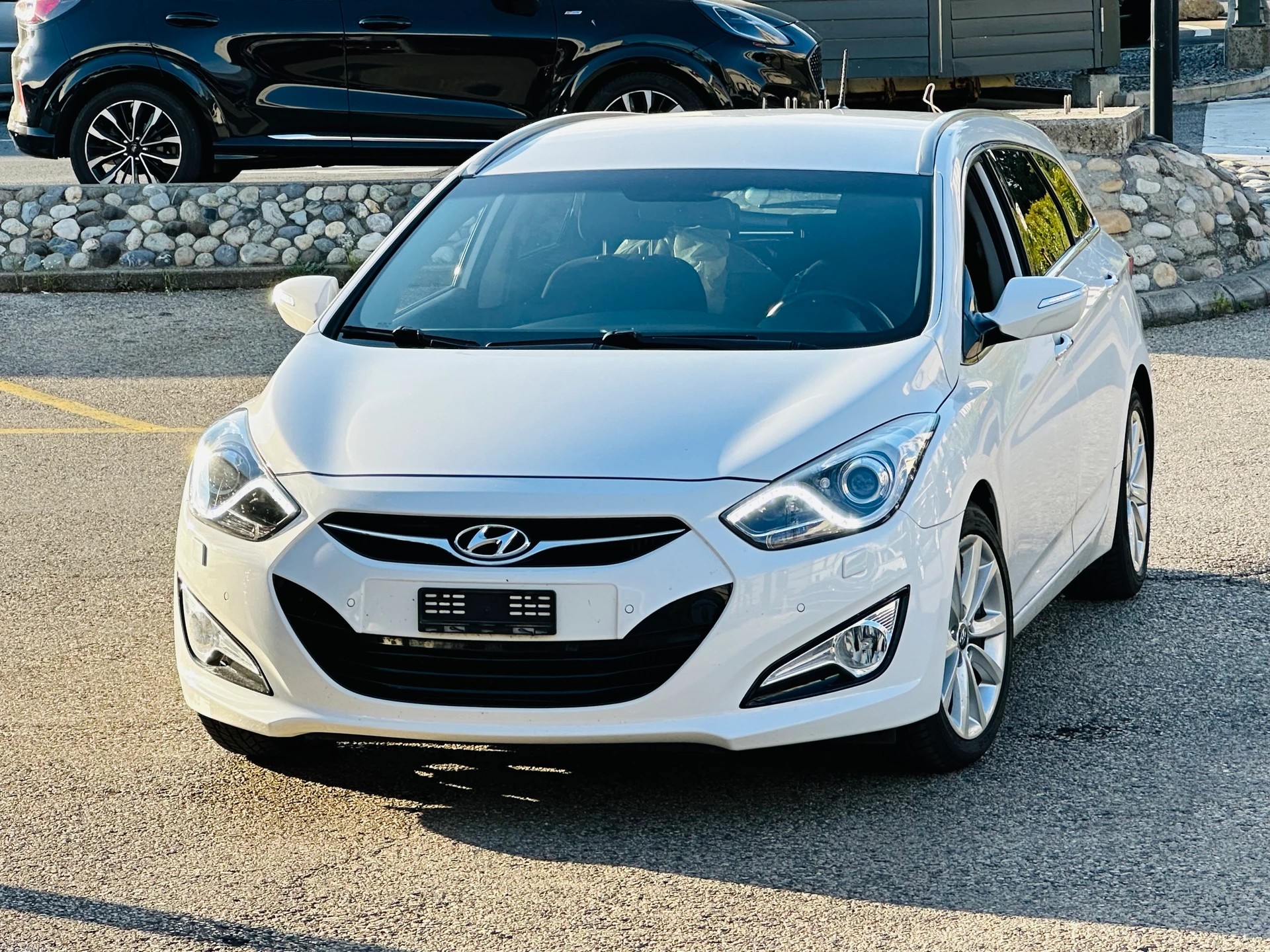 HYUNDAI i40 Wagon 1.7 CRDI Premium Automatic-showroom-element-3
