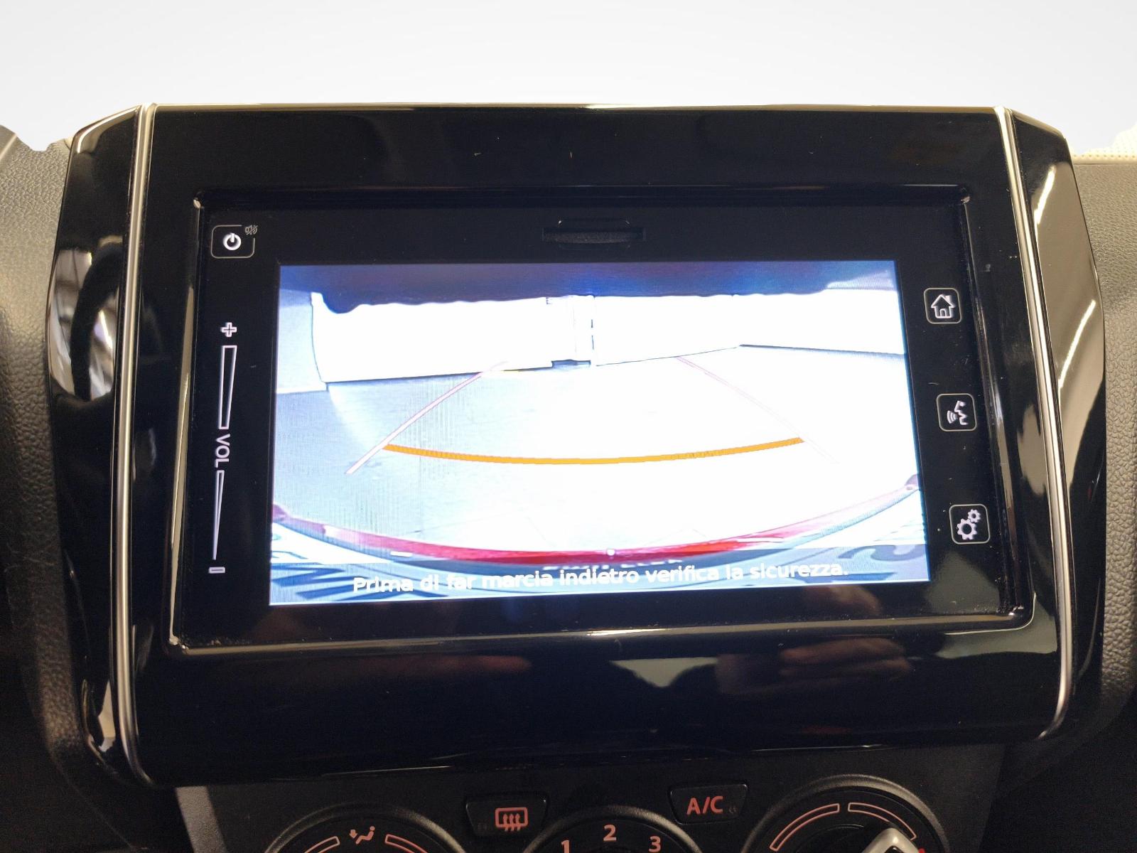 SUZUKI Swift 1.2 Piz Sulai Hybrid 4x4 - Ruote invernali incluse-image-13