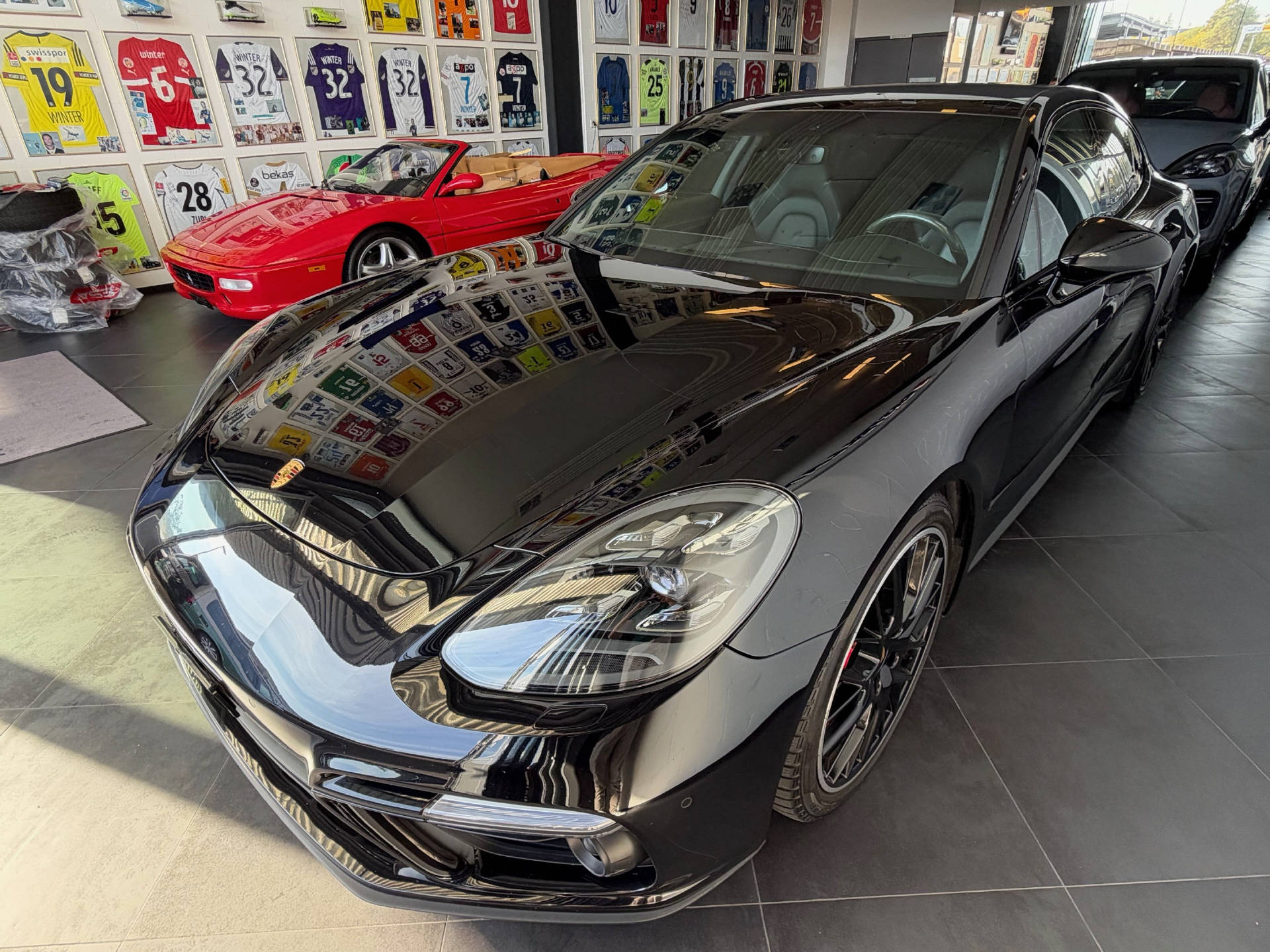 PORSCHE Panamera 4.0 V8 Turbo-showroom-element-3