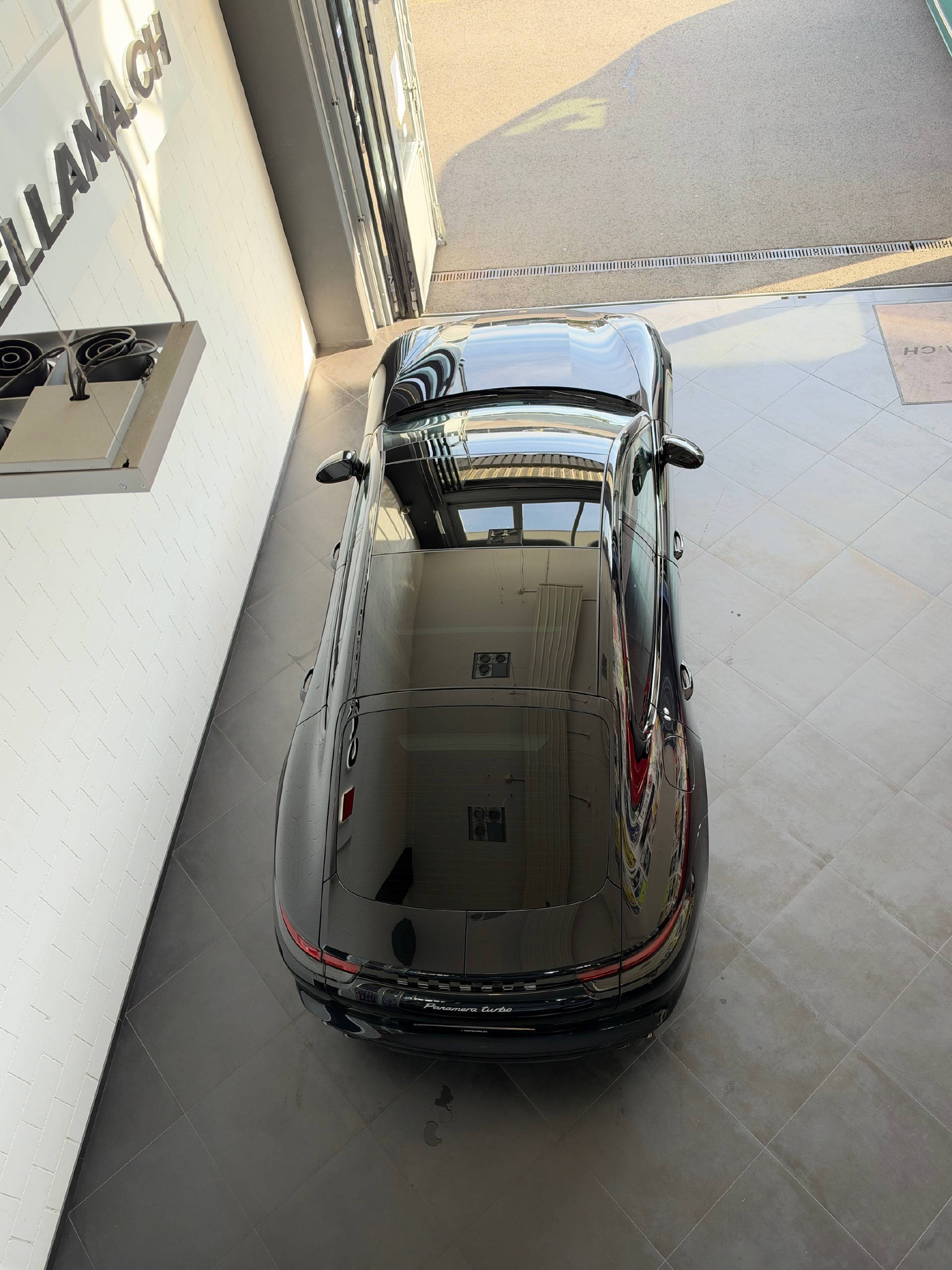PORSCHE Panamera 4.0 V8 Turbo-image-10