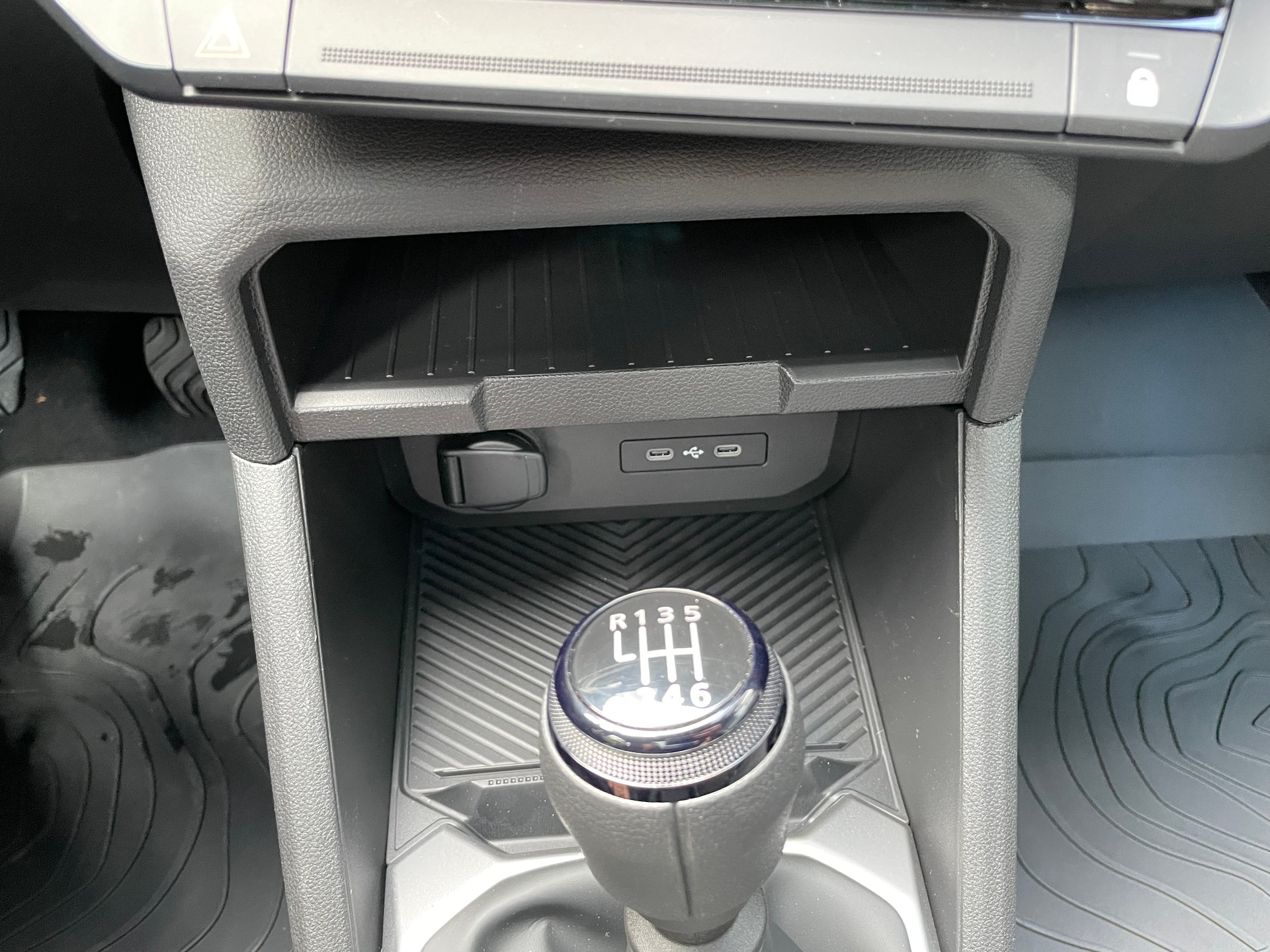 DACIA Bigster TCe 140 48V Extreme-image-29