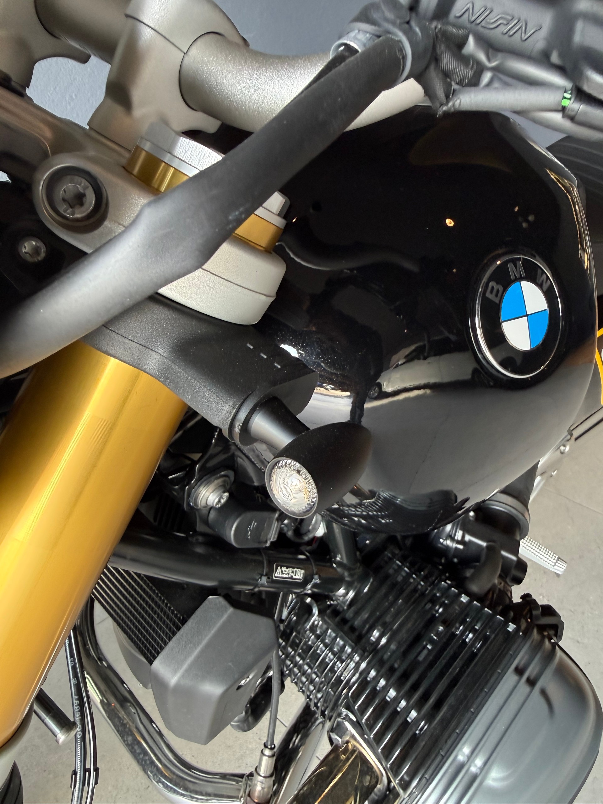 BMW R 12 nine T-image-8