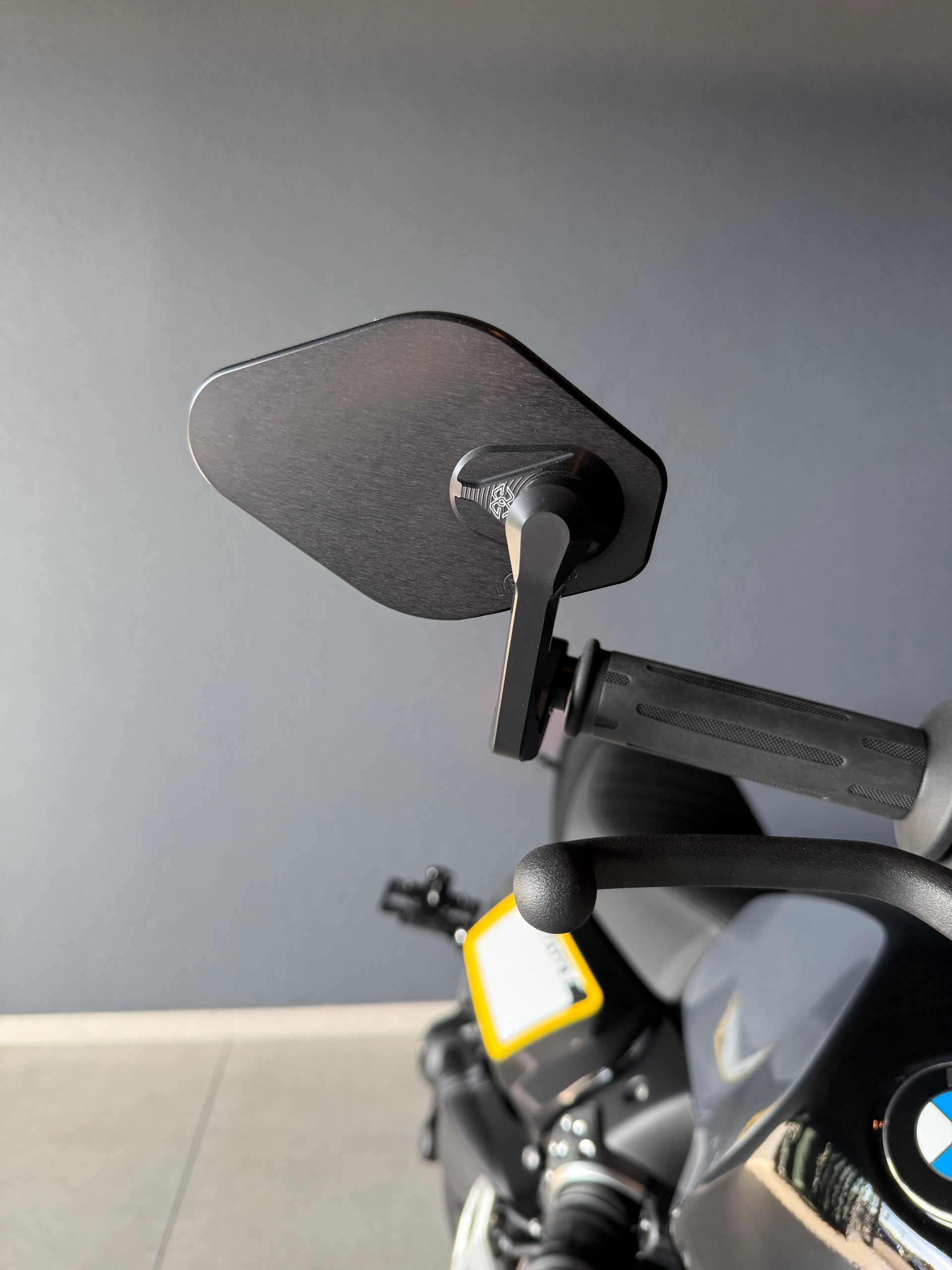 BMW R 12 nine T-image-9