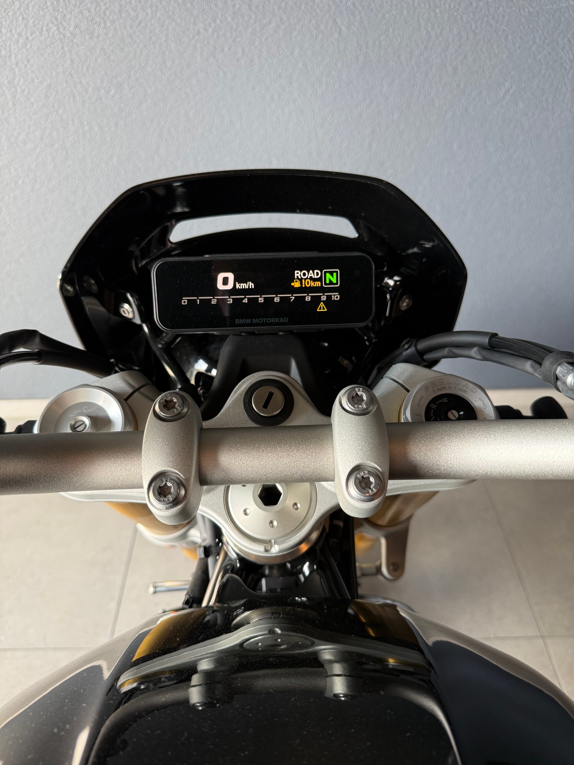 BMW R 12 nine T-image-13