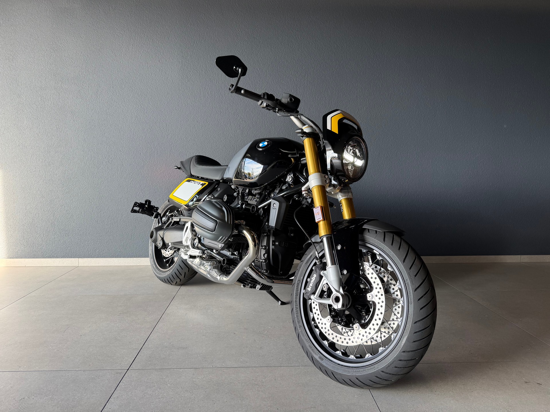 BMW R 12 nine T-image-3