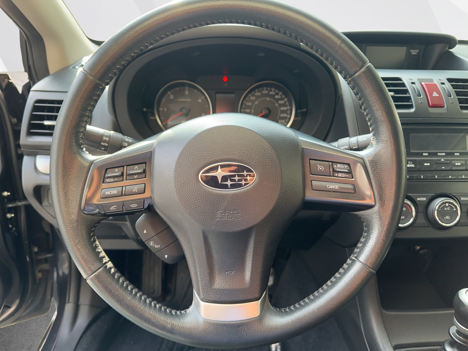 SUBARU XV 2.0 D Swiss Two-image-9