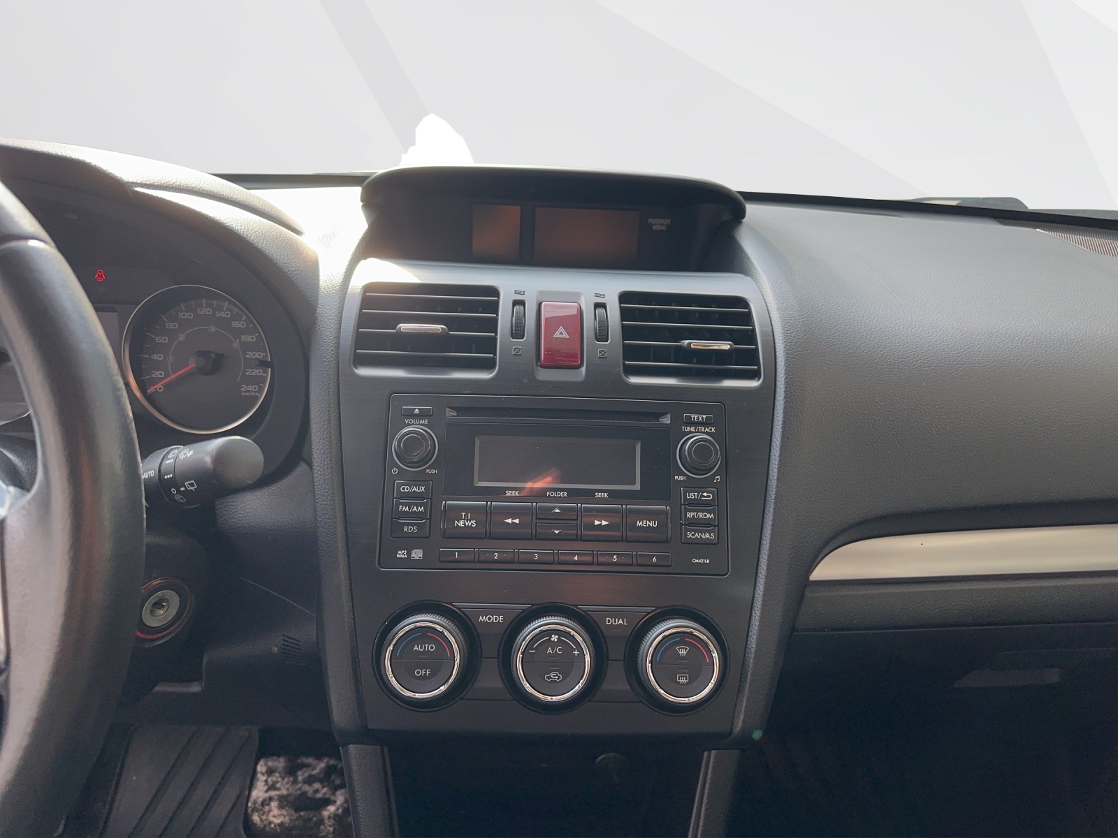 SUBARU XV 2.0 D Swiss Two-image-11