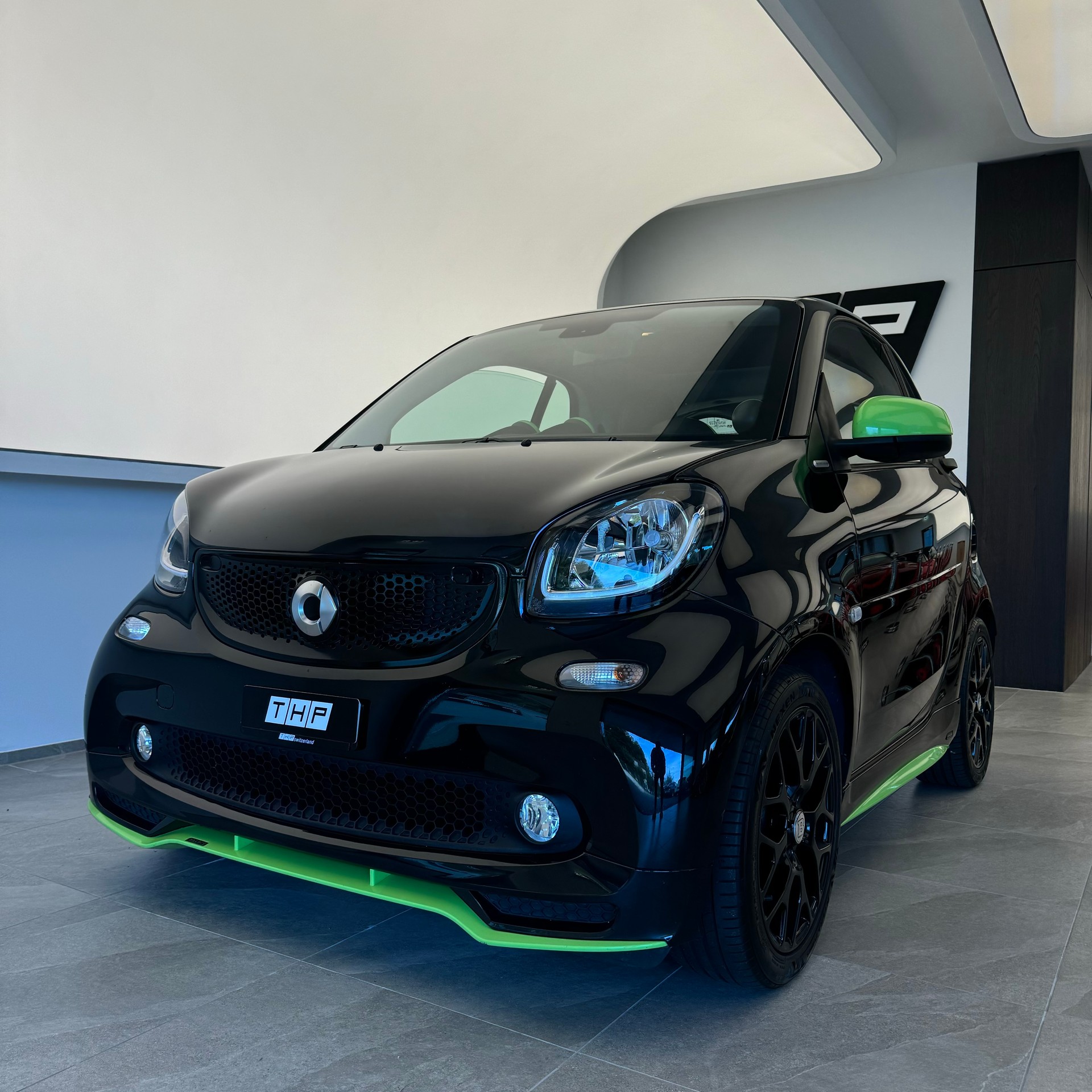 SMART fortwo Brabus Edition twinmatic-showroom-element-1