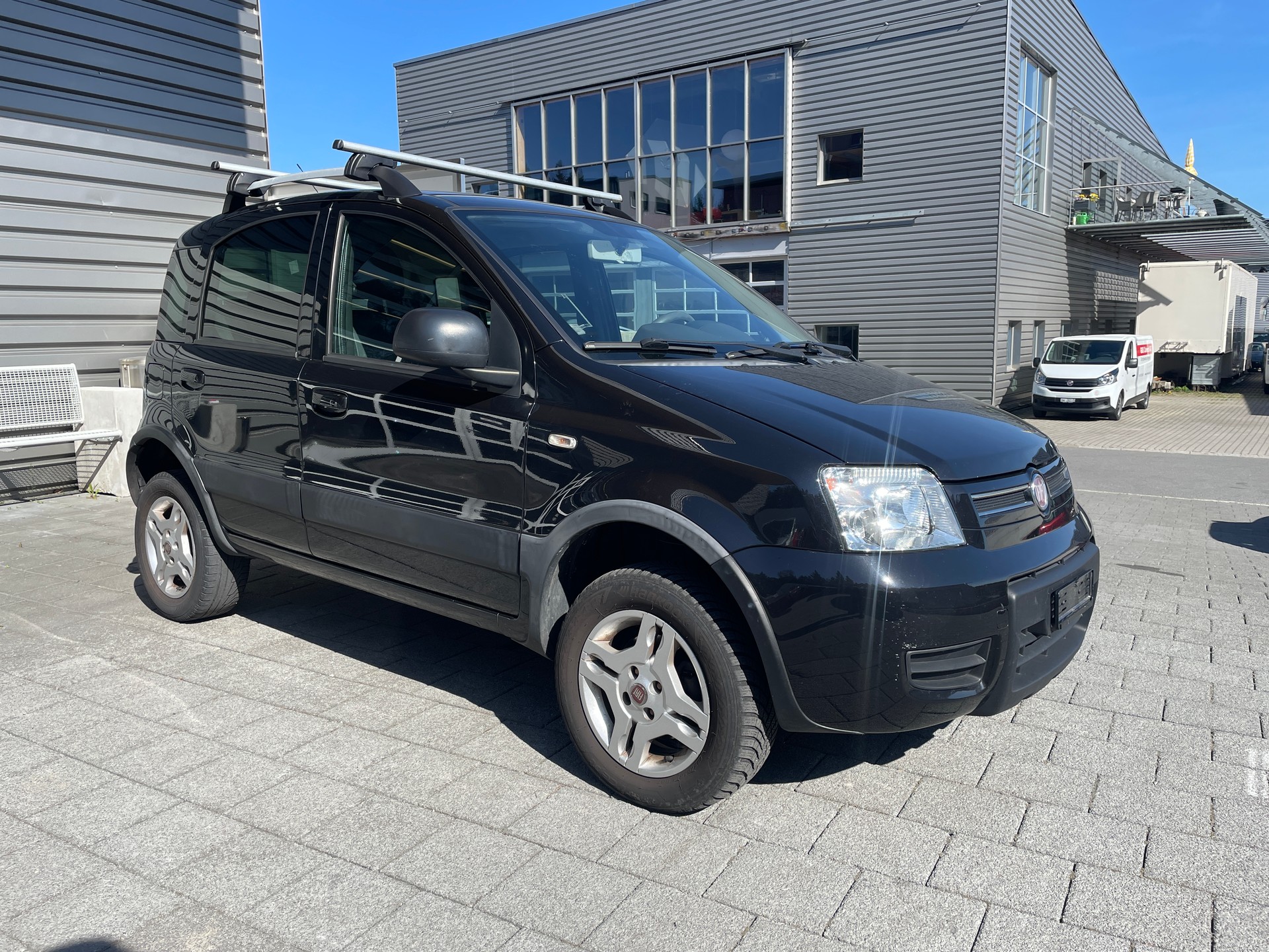 FIAT Panda 1.3 16V JTD Cross 4x4-image-2