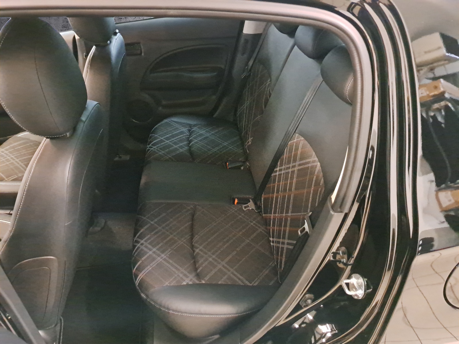 MITSUBISHI Space Star 1.2 MIVEC Intense+ CVT-image-12
