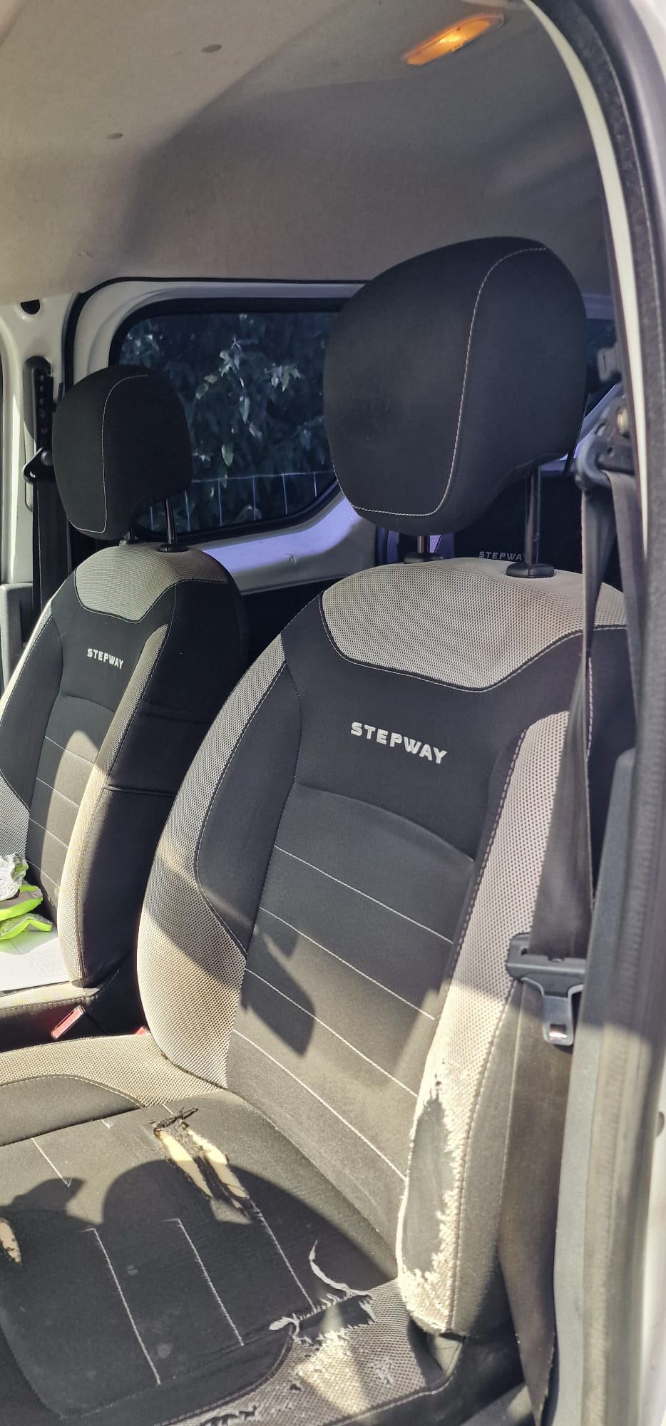 DACIA Dokker 1.2 T Stepway-image-13