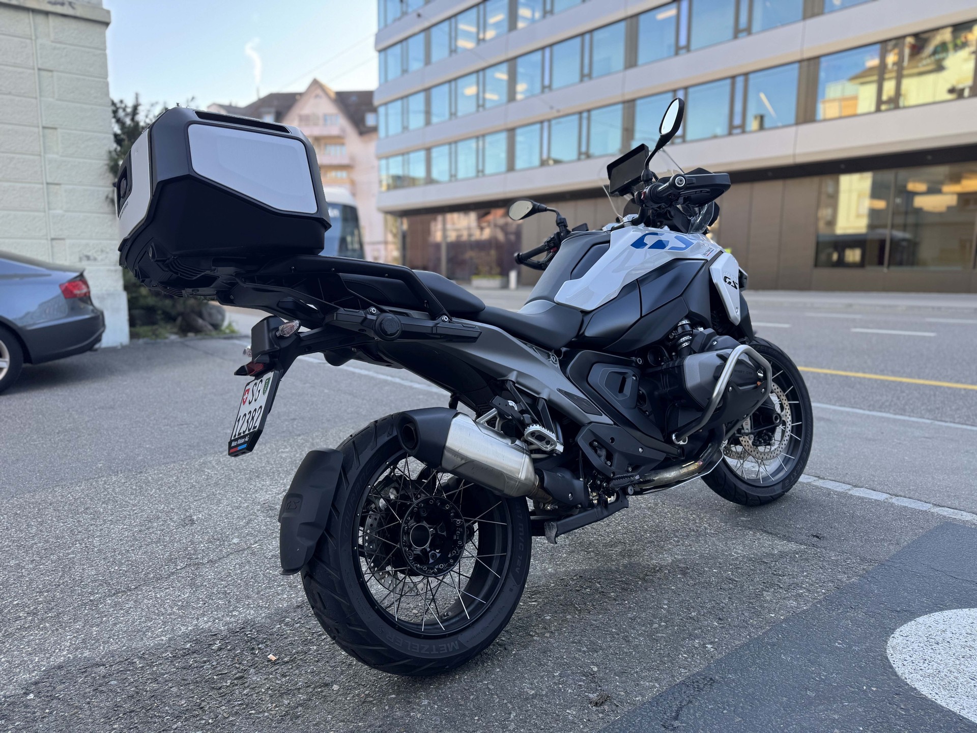 BMW R 1300 GS-image-2