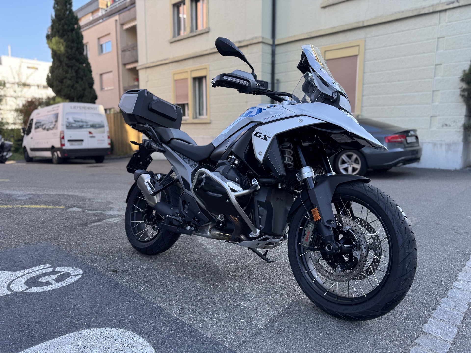 BMW R 1300 GS-image-3
