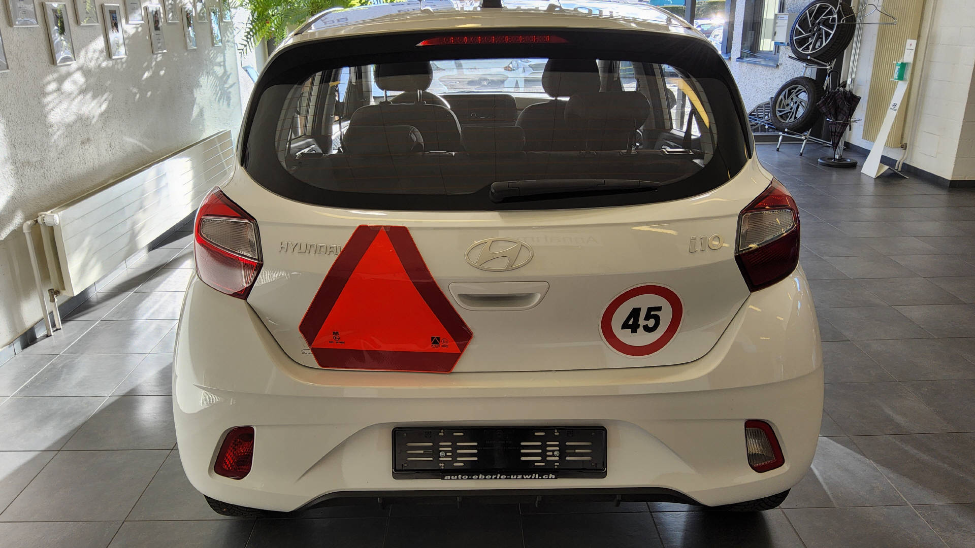 HYUNDAI i10 1.0 Pica Kat F/G 45/30 km/h-image-10