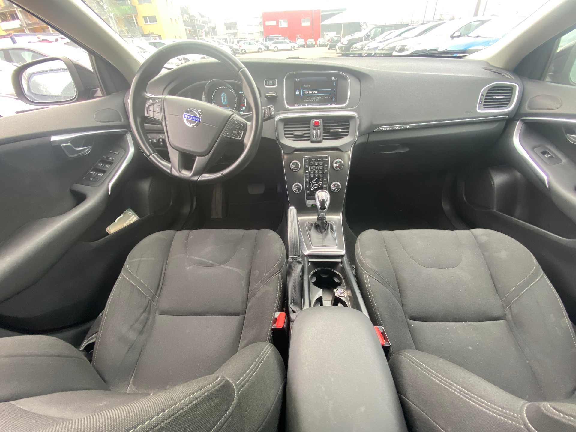 VOLVO V40 Cross Country D3 OceanRace Geartronic-image-9