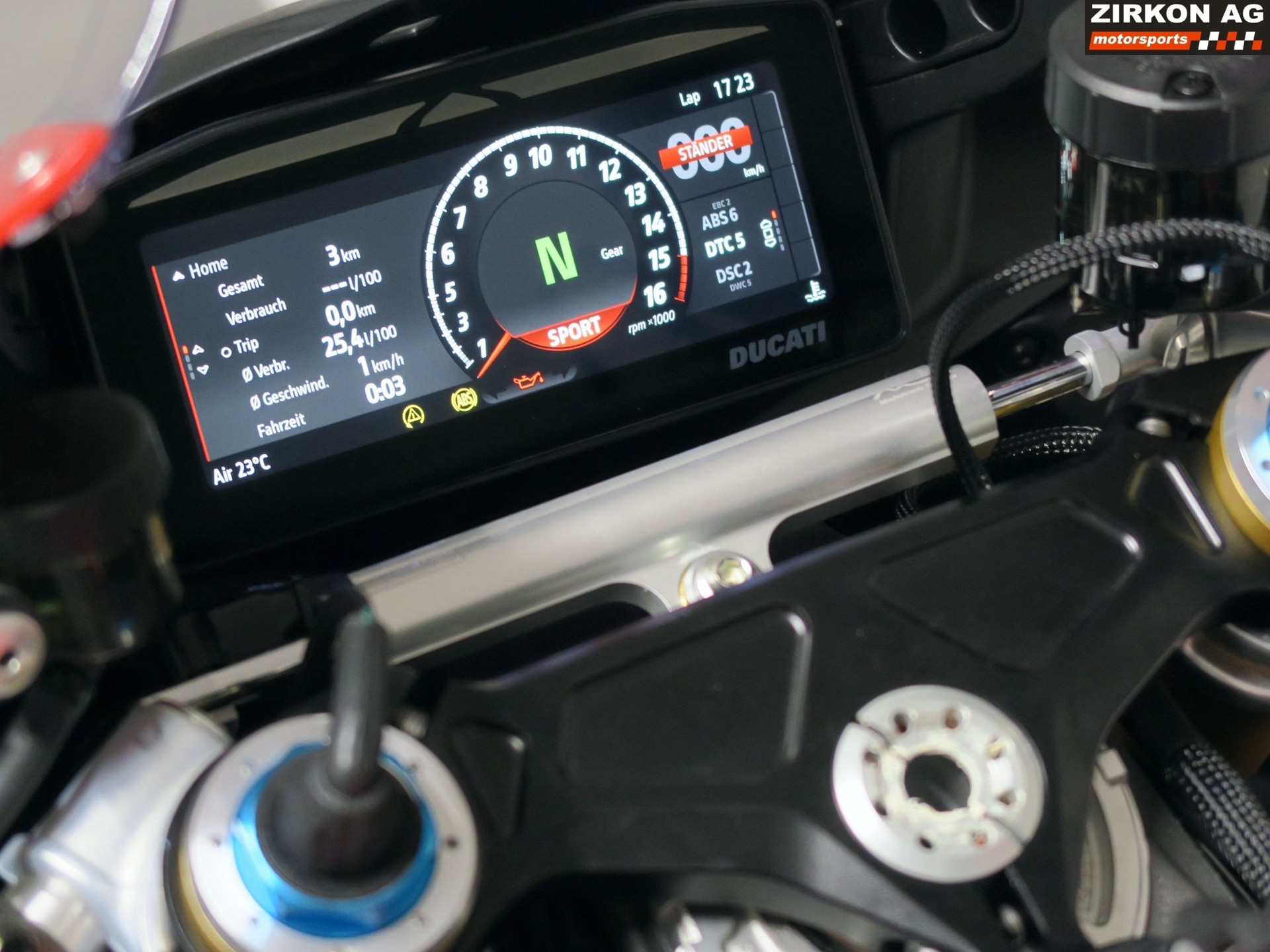 DUCATI Panigale V4 S-image-11