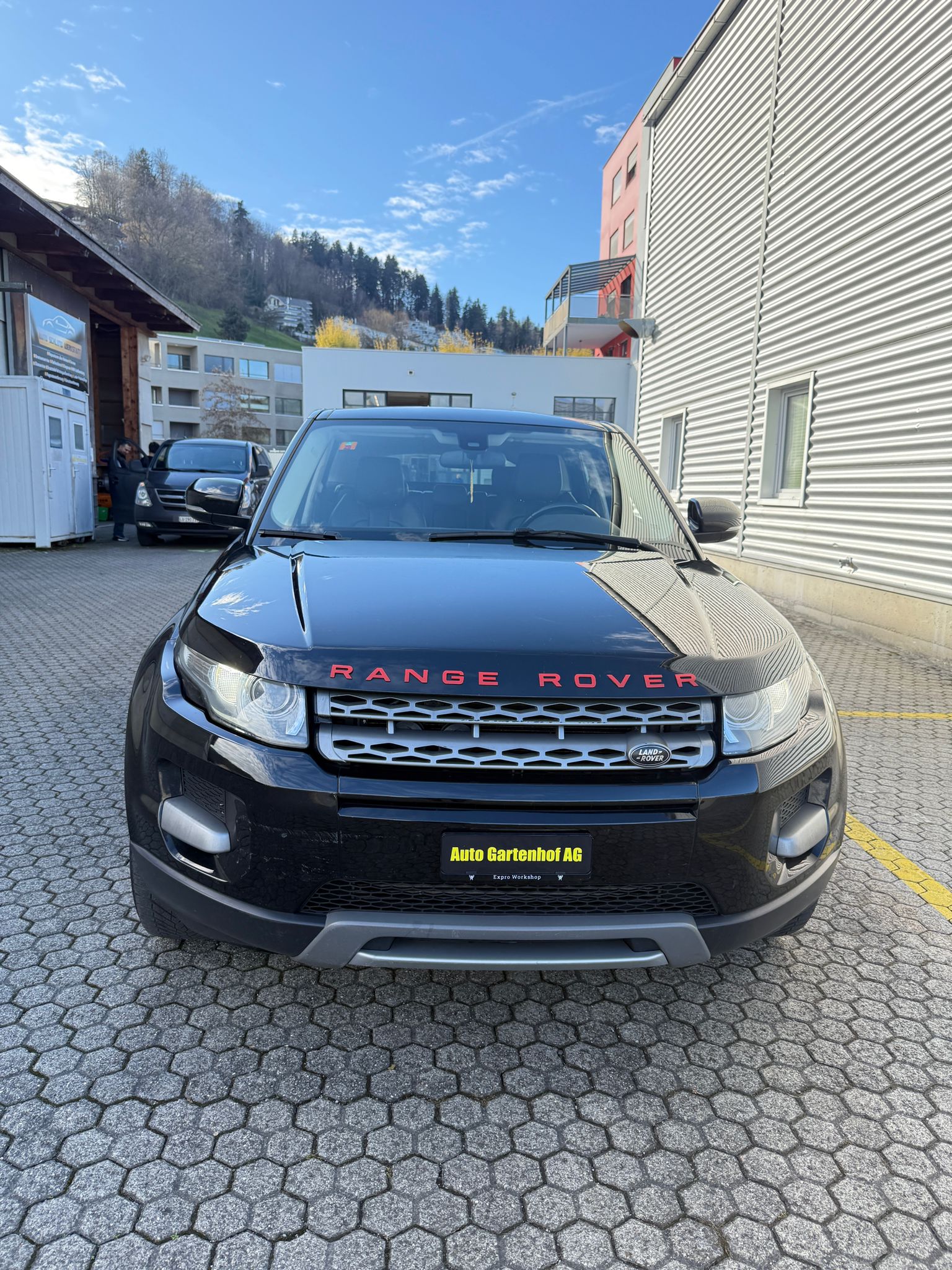 LAND ROVER Range Rover Evoque 2.2 TD4-image-1