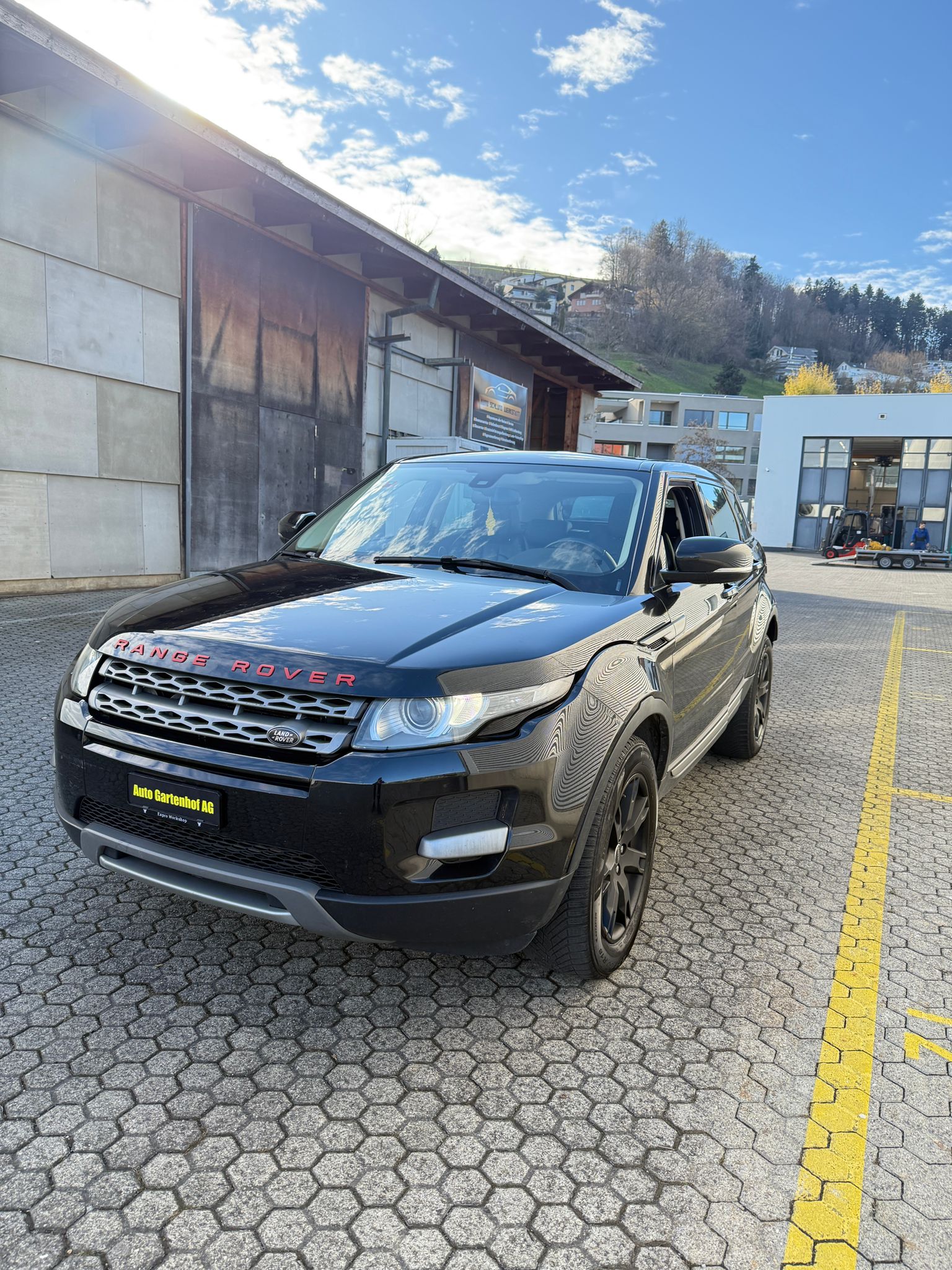 LAND ROVER Range Rover Evoque 2.2 TD4-image-4