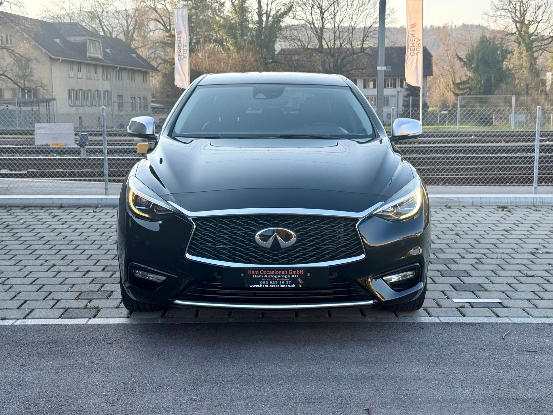 INFINITI Q30 2.2d Premium AWD DCT