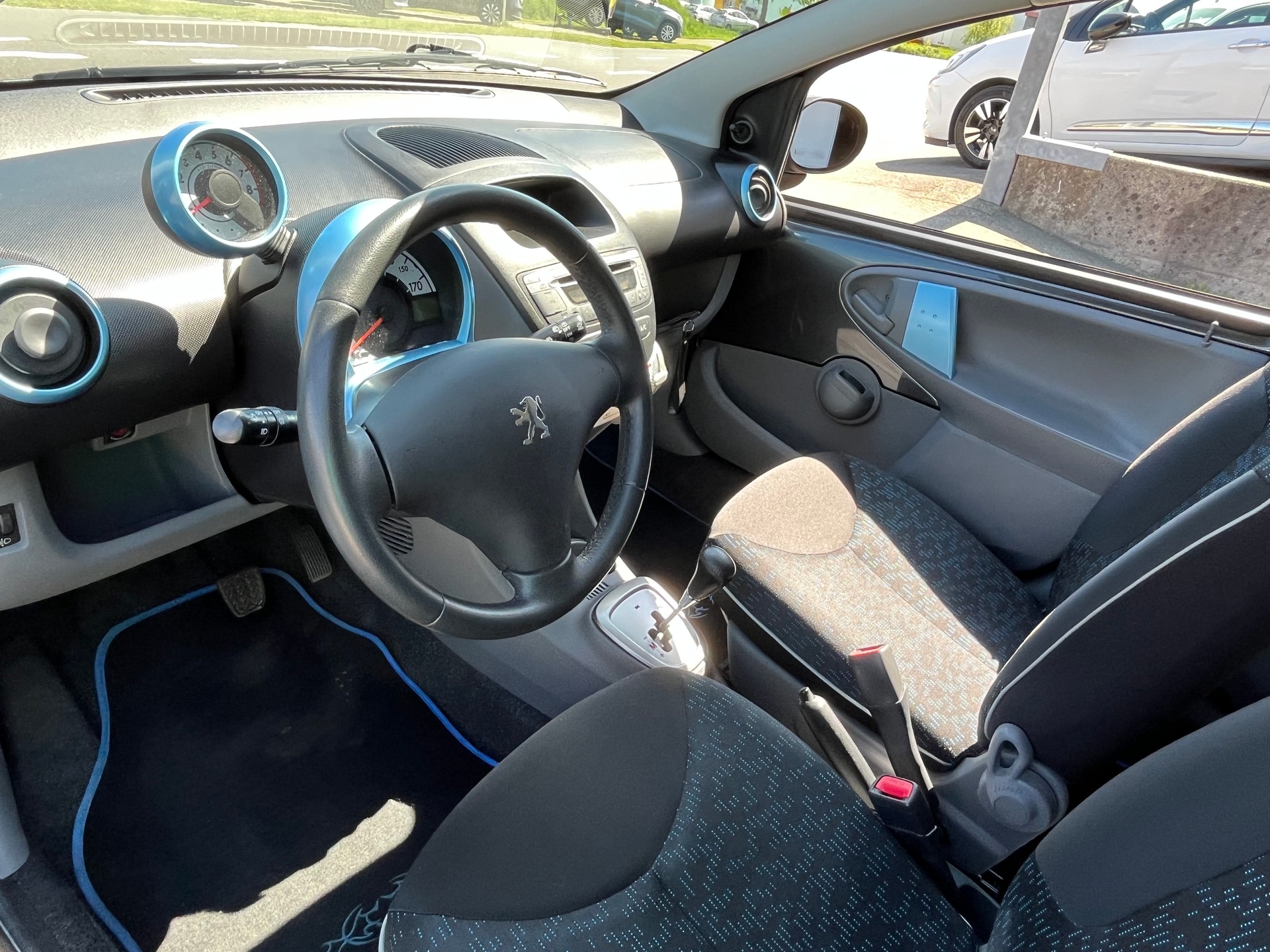 PEUGEOT 107 1.0 Swiss Edition+++AUTOMAT+++FRISCH MFK+++WENIG KM+++-image-5