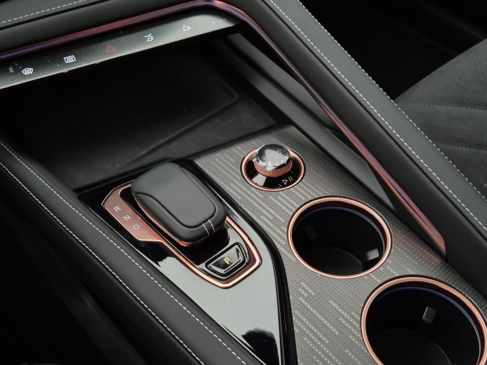 ZEEKR 001 Privilege AWD 0% Leasing 48 Monate bei Abschluss Emil Frey Protect-image-9