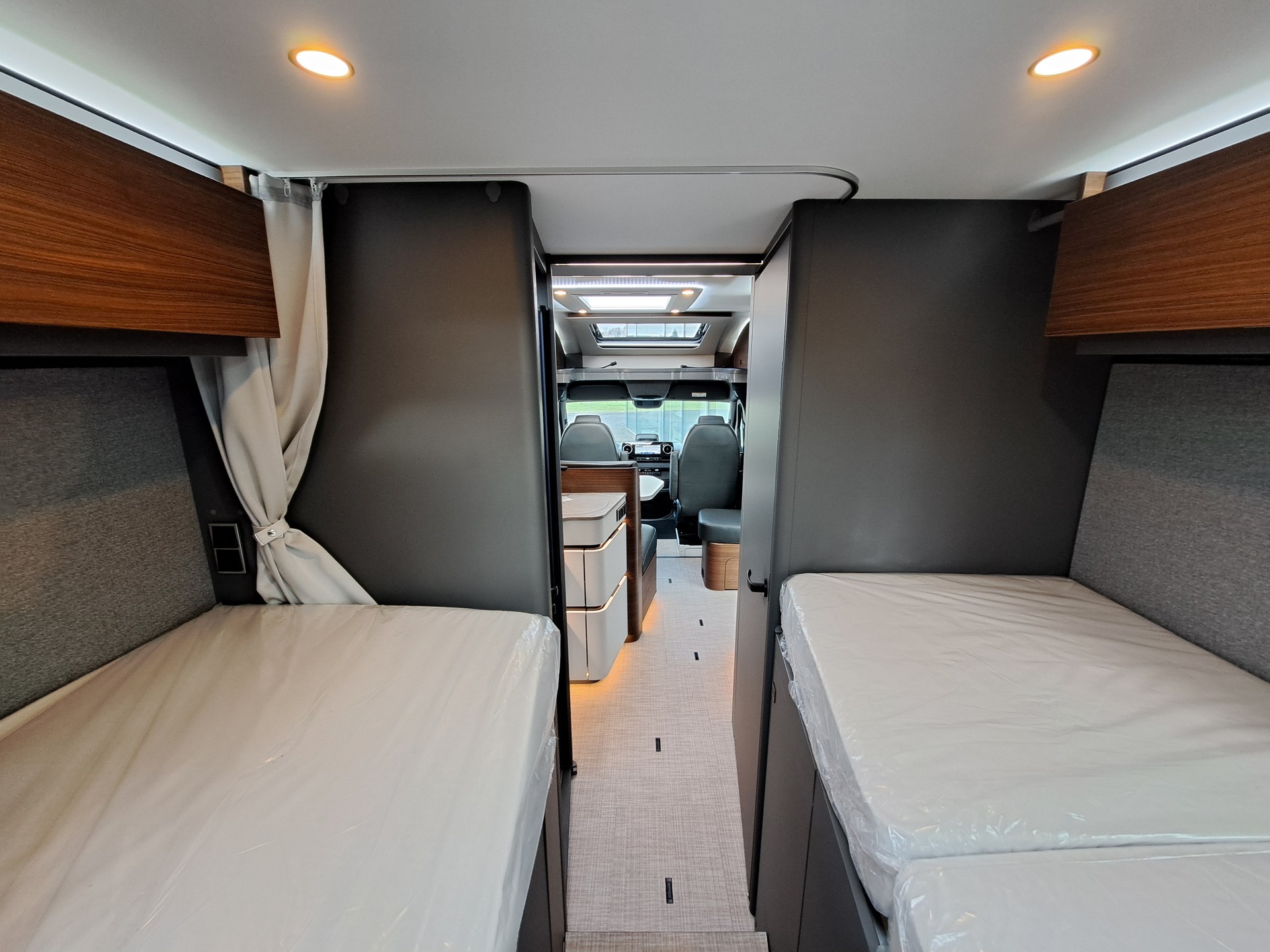 HYMER BMC T 680-image-8