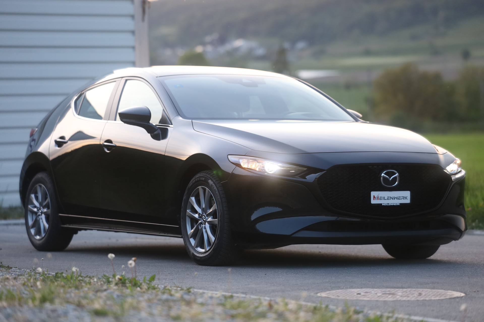 MAZDA 3 Hatchback SKYACTIV-G M Hybrid 122 Revolution Automat-image-4