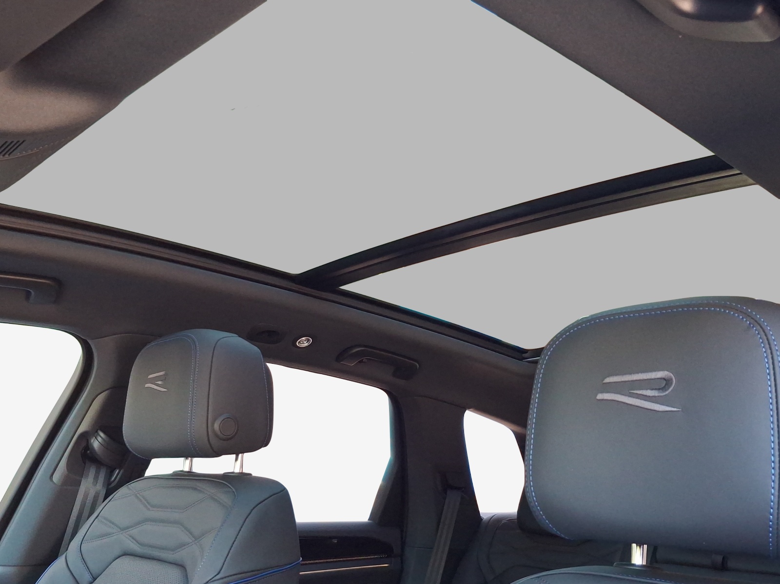 VW Touareg 3.0 TSI eHybrid R Final Edition Tiptronic-image-14