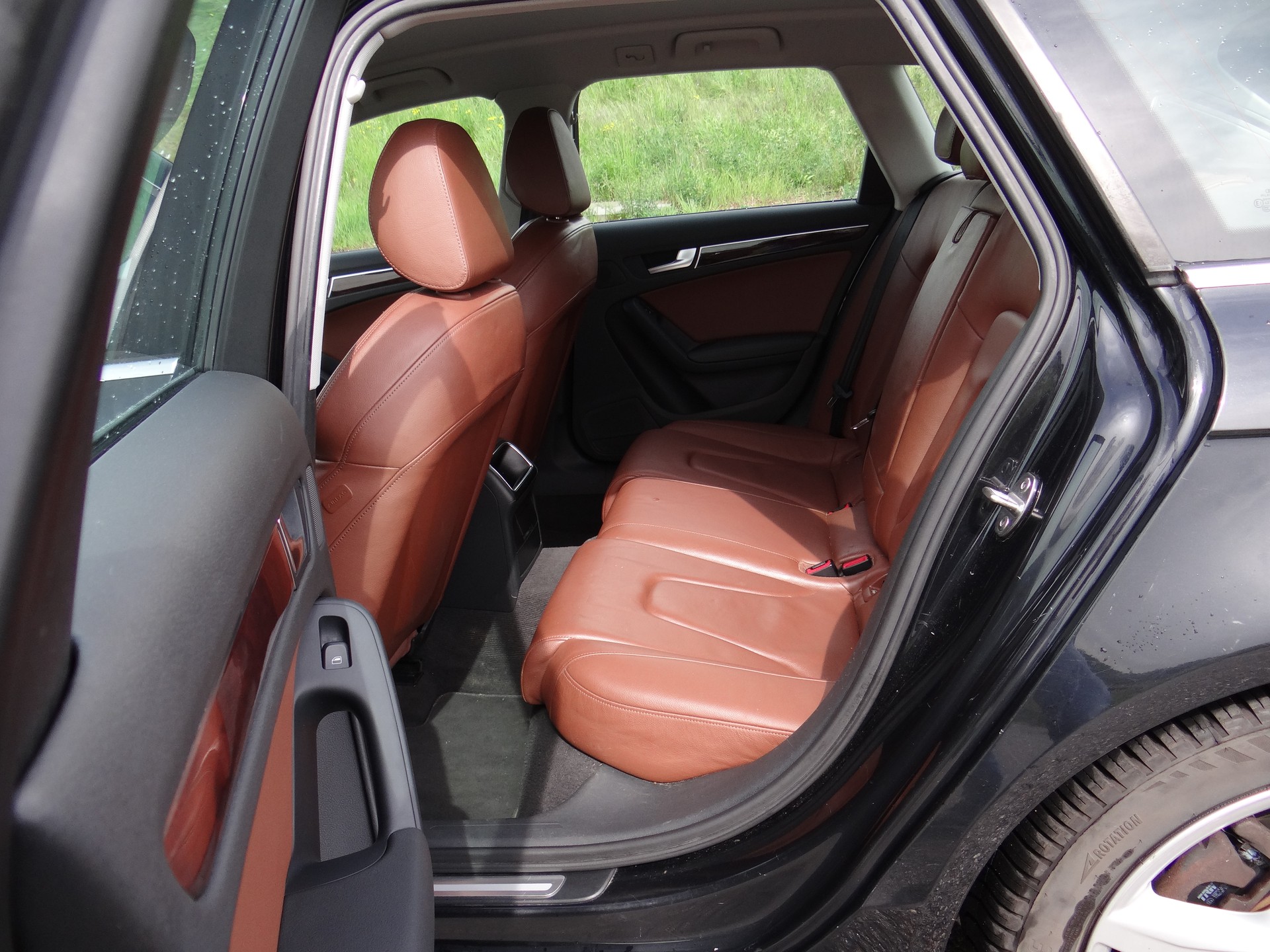AUDI A4 Avant 2.0 TDI multitronic-image-11