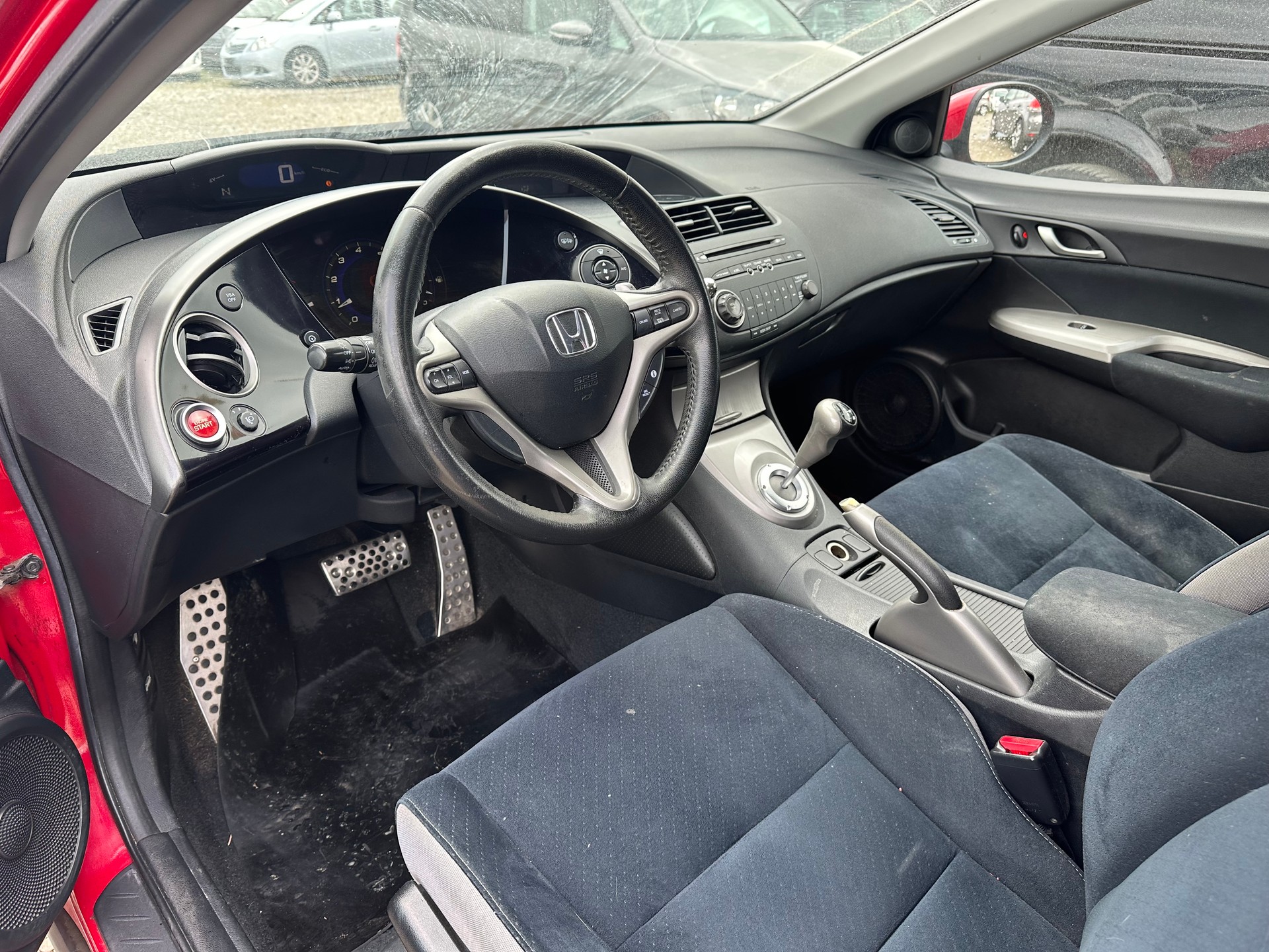 HONDA Civic 1.8i Comfort-image-10