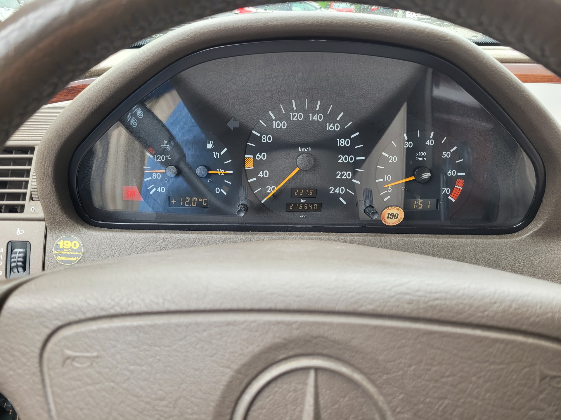 MERCEDES-BENZ C 200 Elégance-image-14
