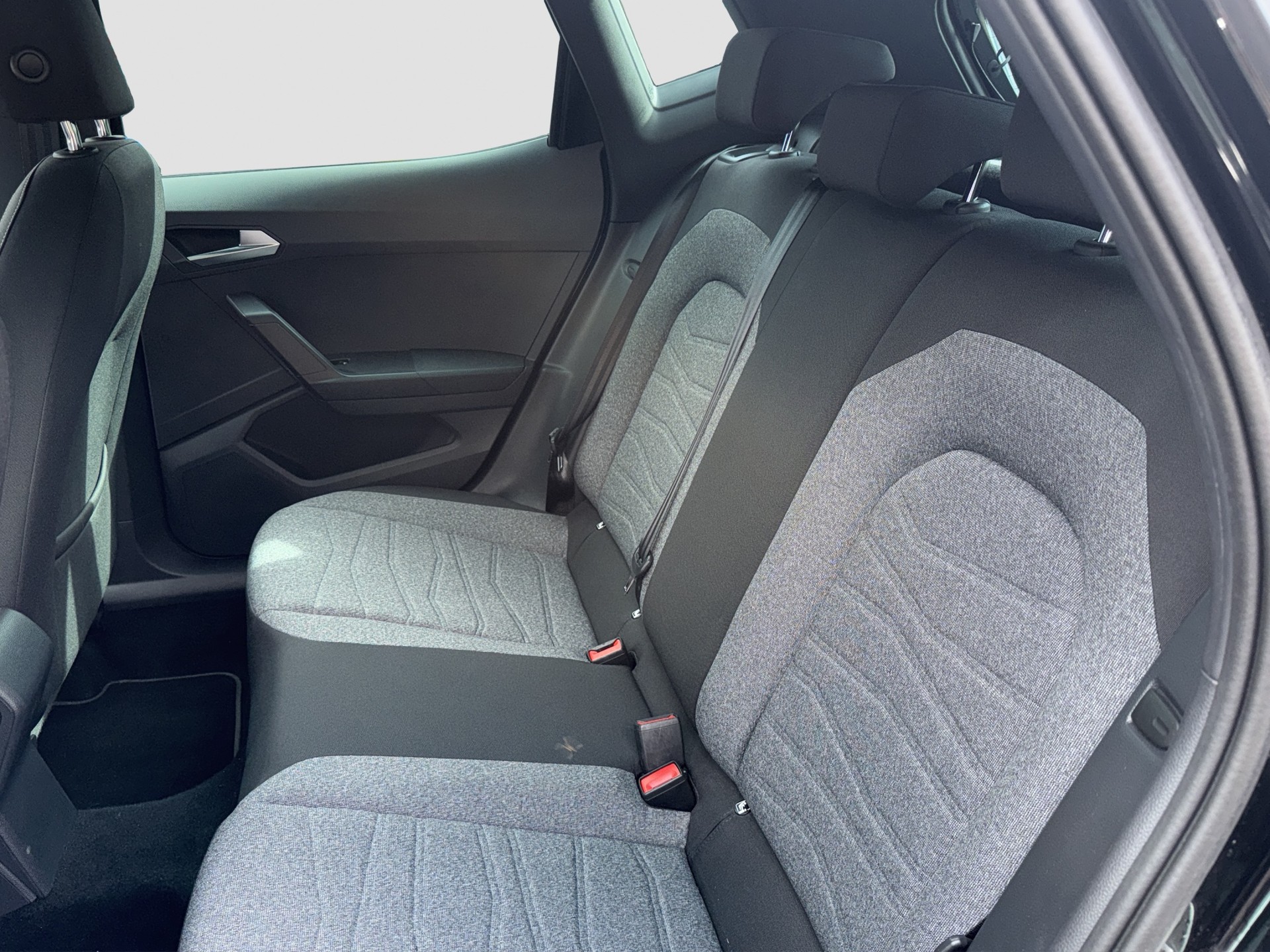 SEAT Arona 1.0 TSI Eco Hola Xperience DSG-image-11