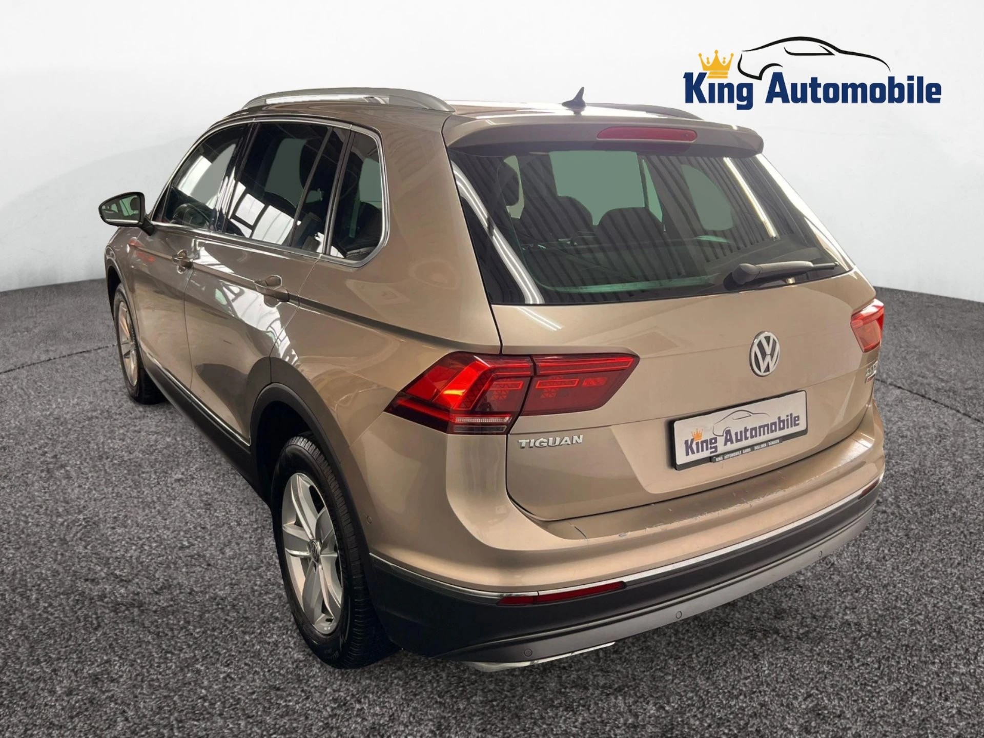 VW Tiguan 2.0TSI Highline 4Motion DSG | Ab MFK 05.2025 | RF-Kamera | Active Info Display-showroom-element-3